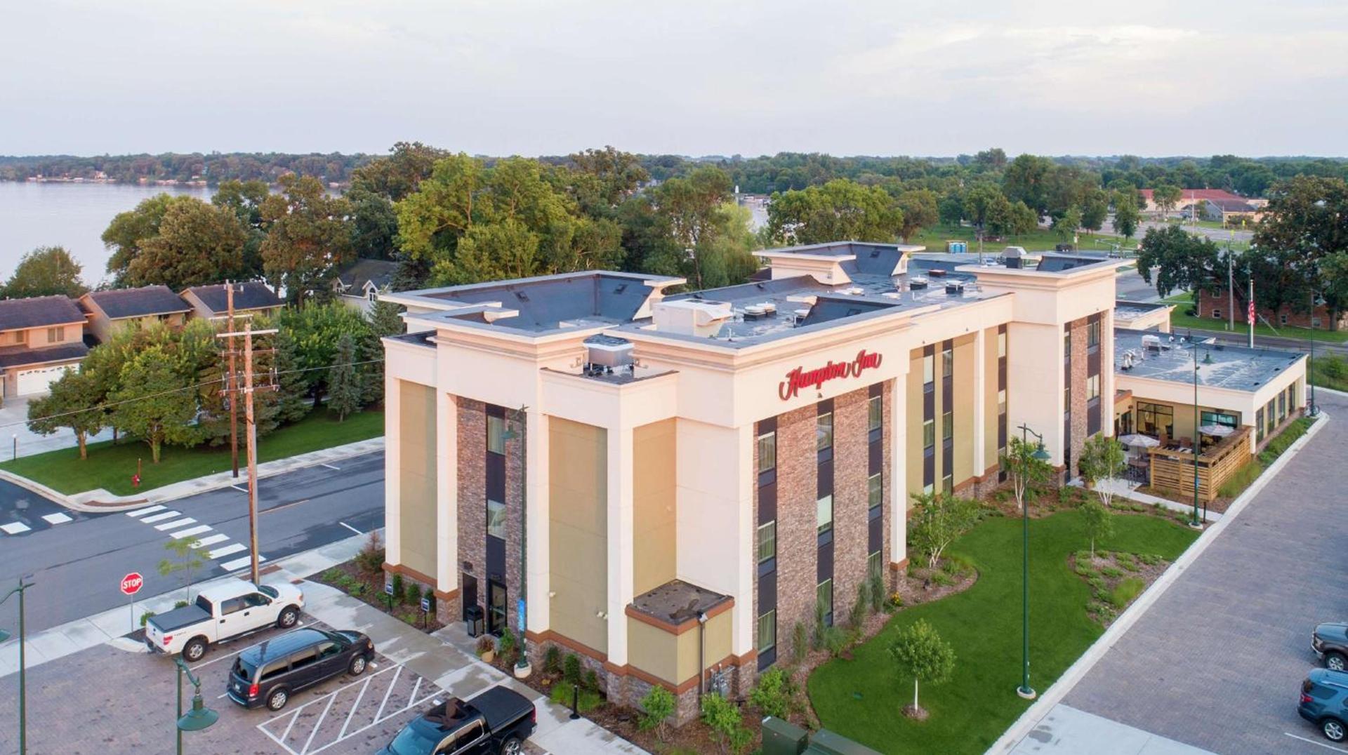 Hampton Inn Spicer Green Lake, MN photo 4