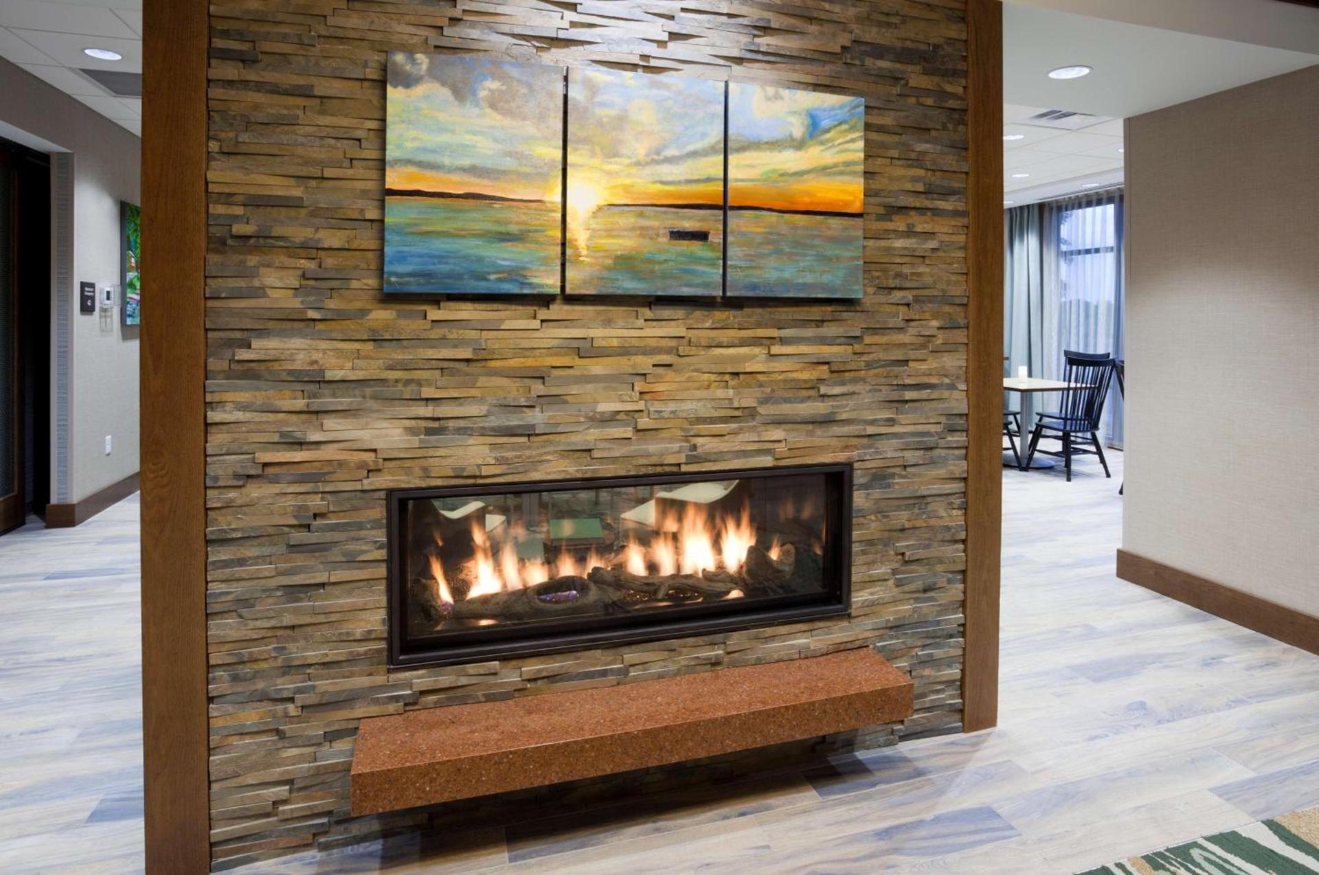 Hampton Inn Spicer Green Lake, MN photo 11
