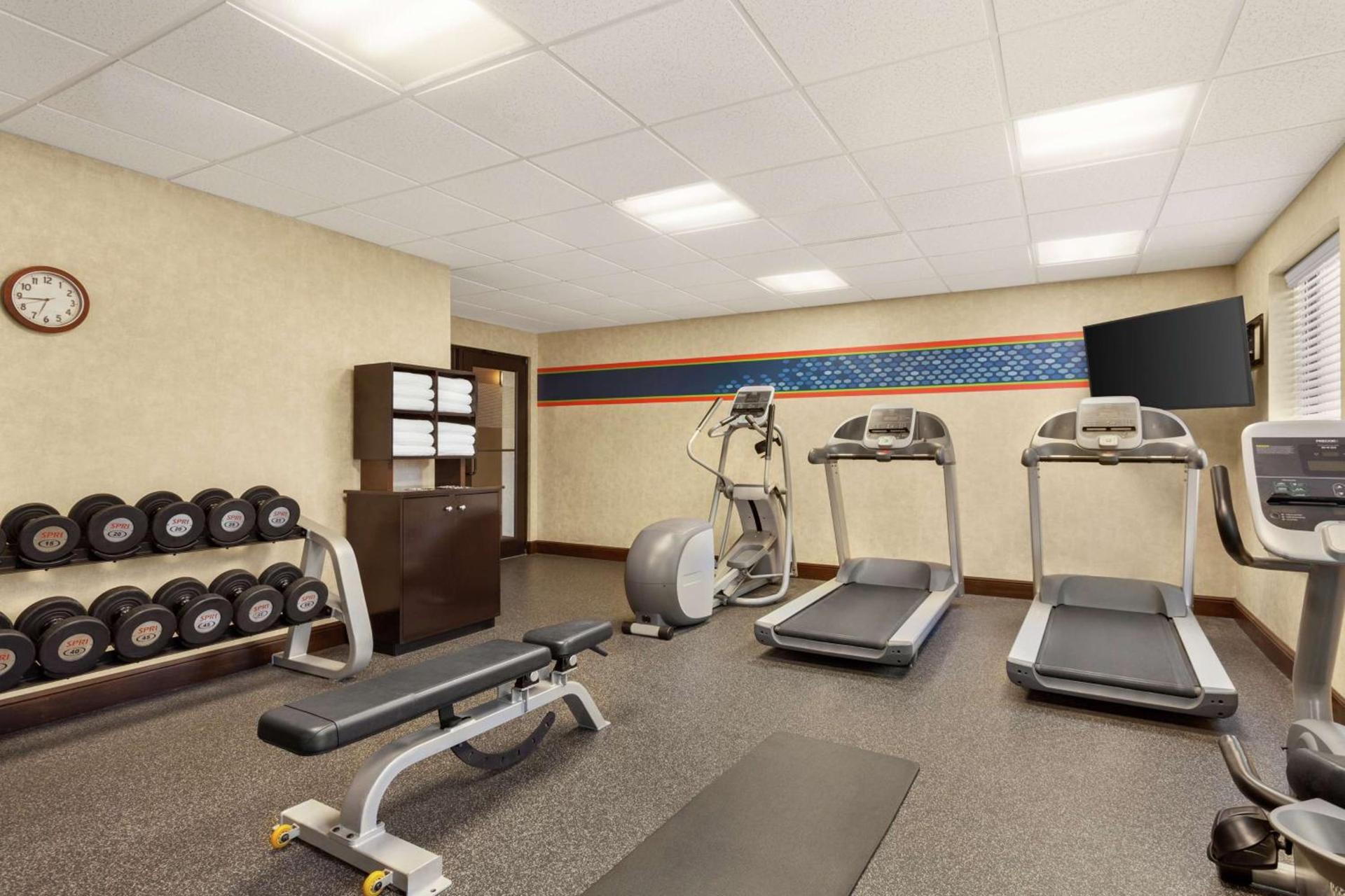 Hampton Inn Sulphur Springs photo 16