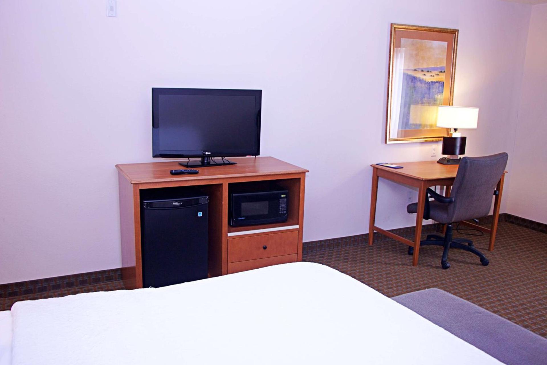 Hampton Inn Sidney photo 28