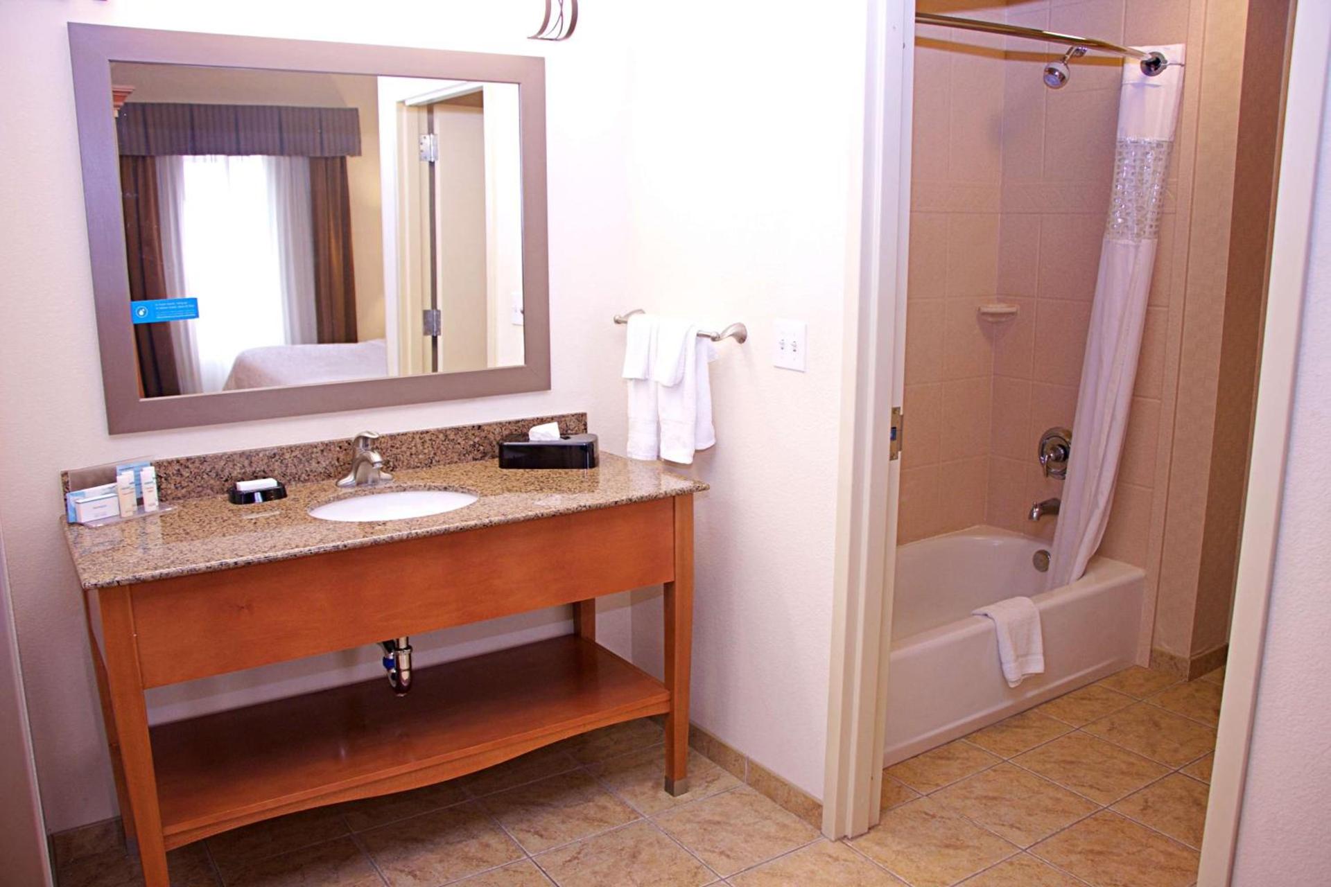 Hampton Inn Sidney photo 34