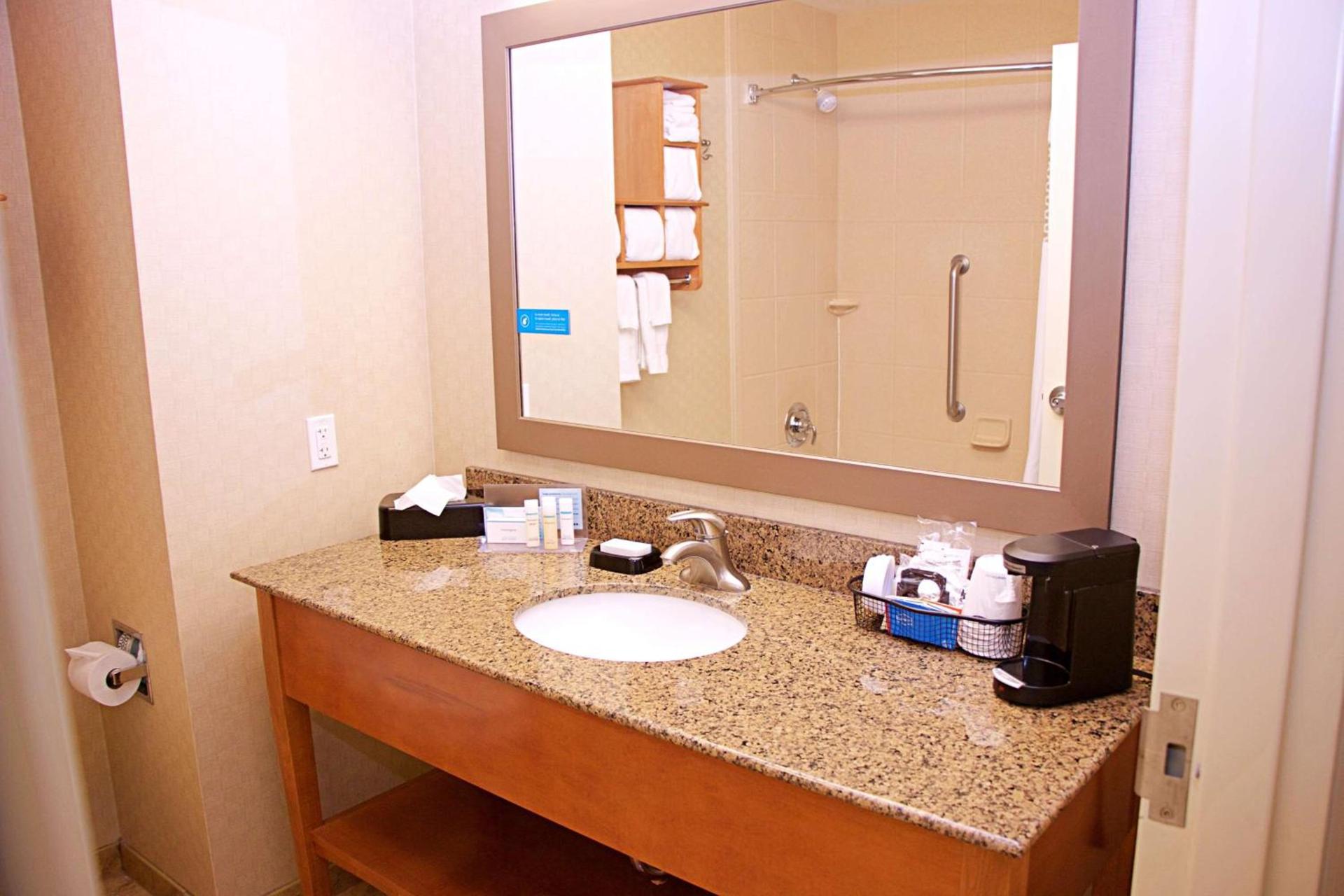 Hampton Inn Sidney photo 37