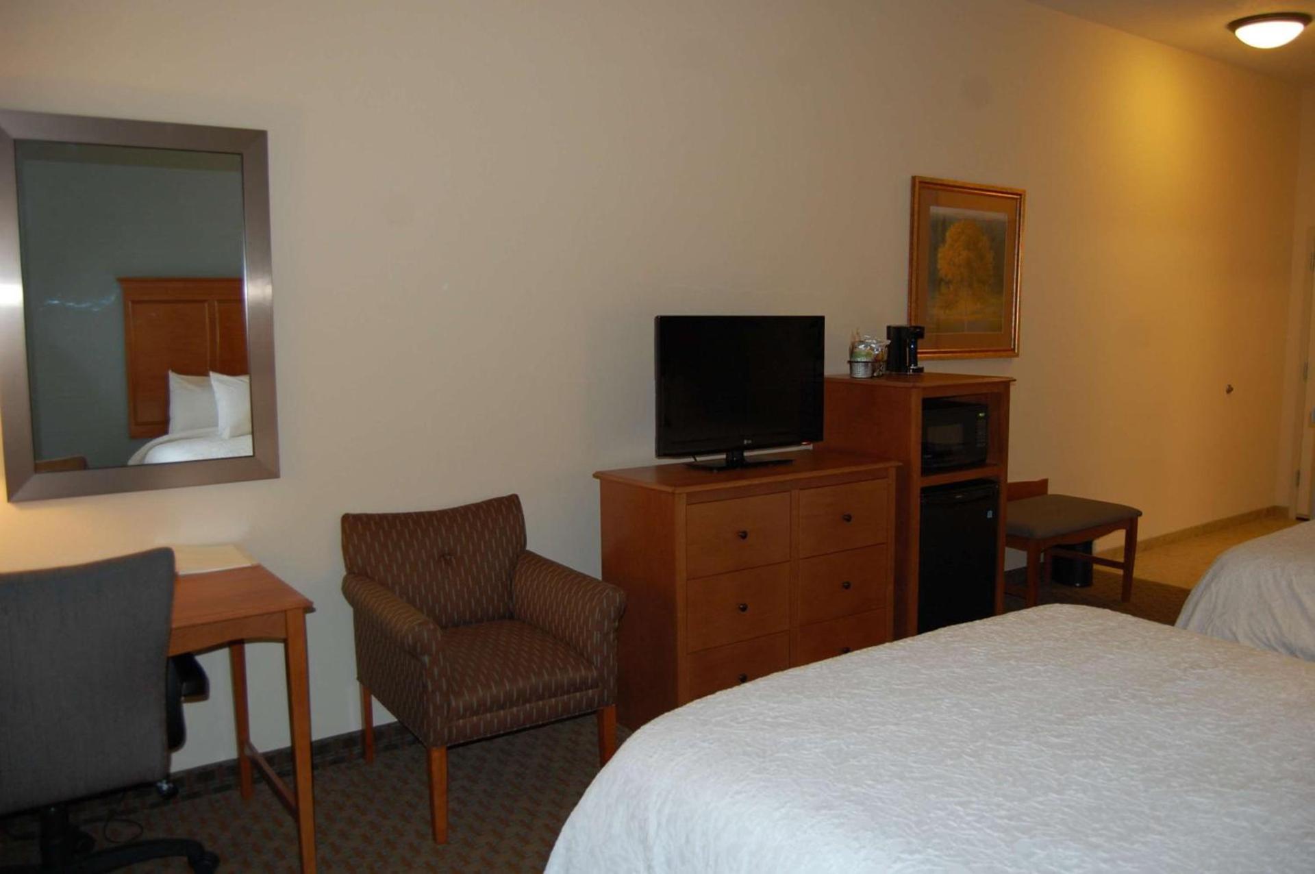 Hampton Inn Sidney photo 42