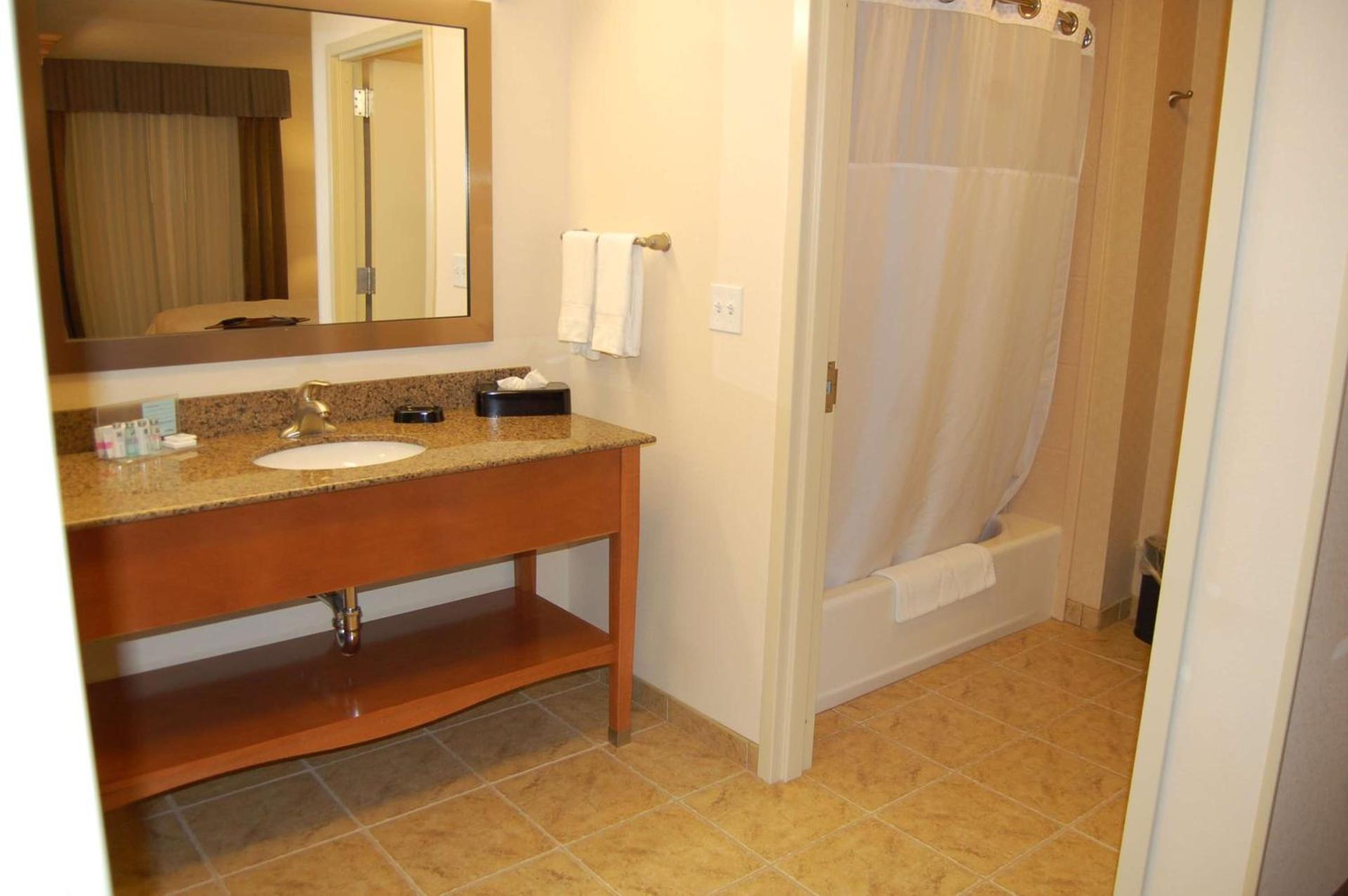 Hampton Inn Sidney photo 47