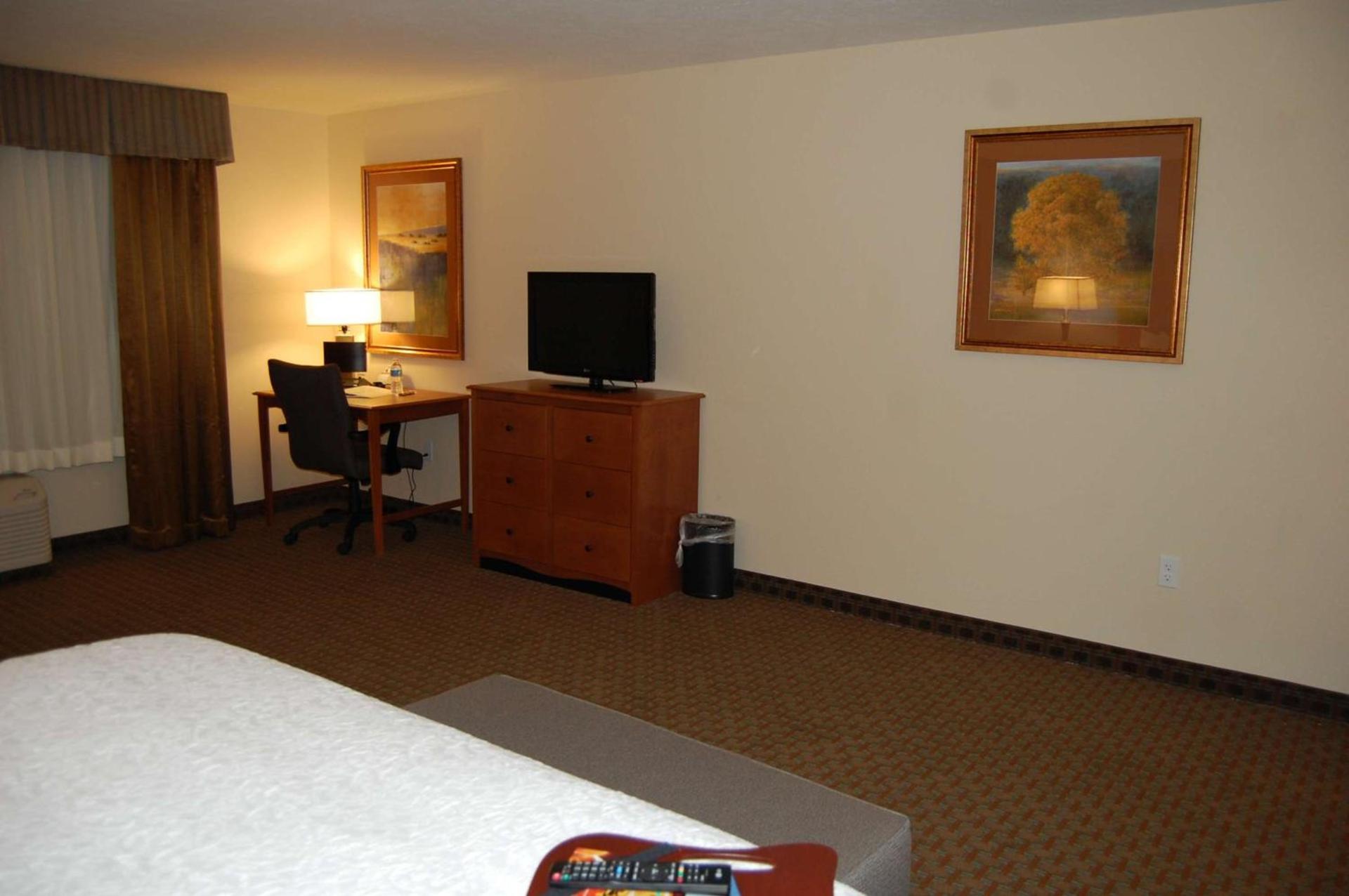 Hampton Inn Sidney photo 48