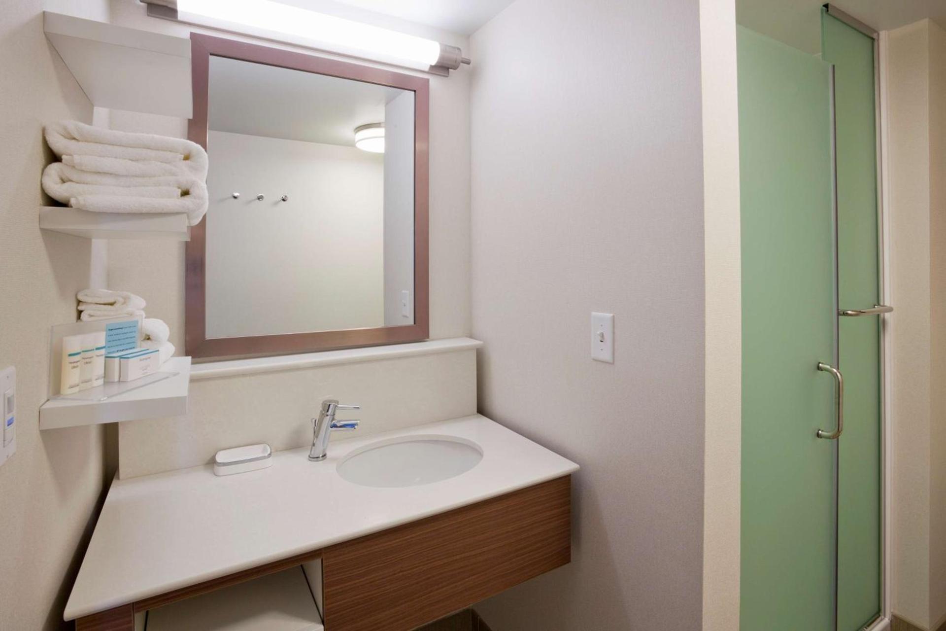 Hampton Inn Spicer Green Lake, MN photo 30
