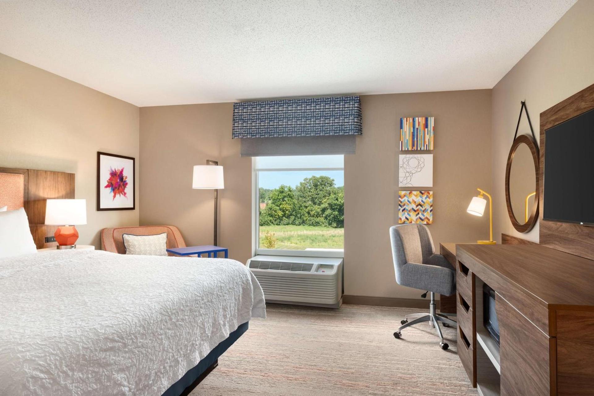 Hampton Inn St. Louis-Columbia photo 20