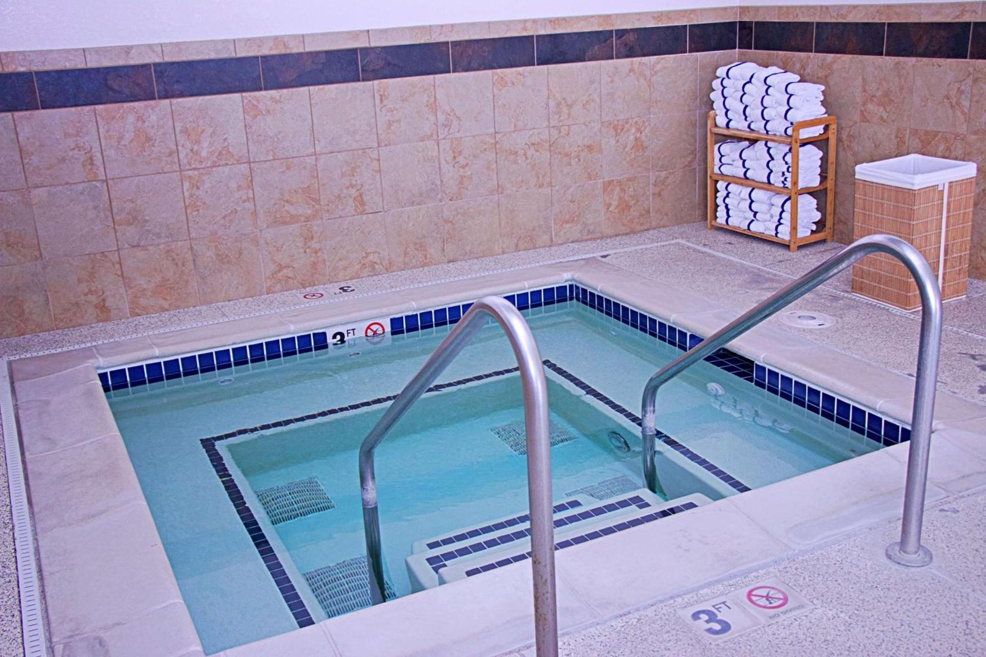 Hampton Inn Sidney photo 56