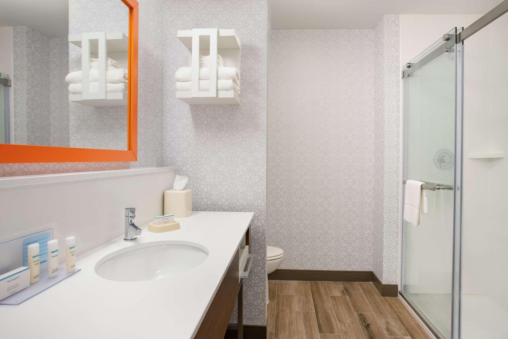 Hampton Inn St. Louis-Columbia photo 22
