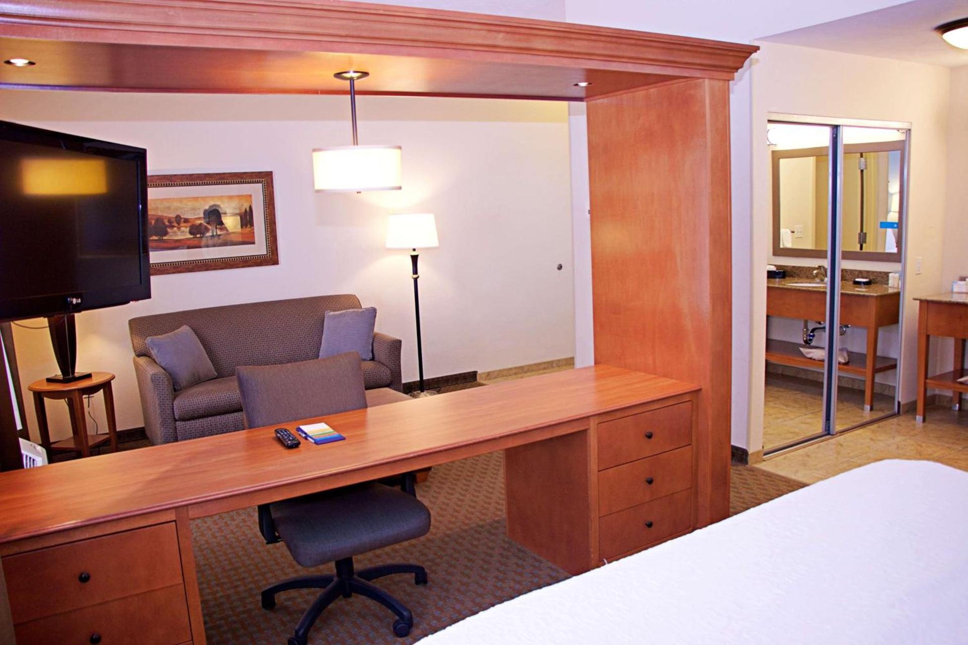 Hampton Inn Sidney photo 57