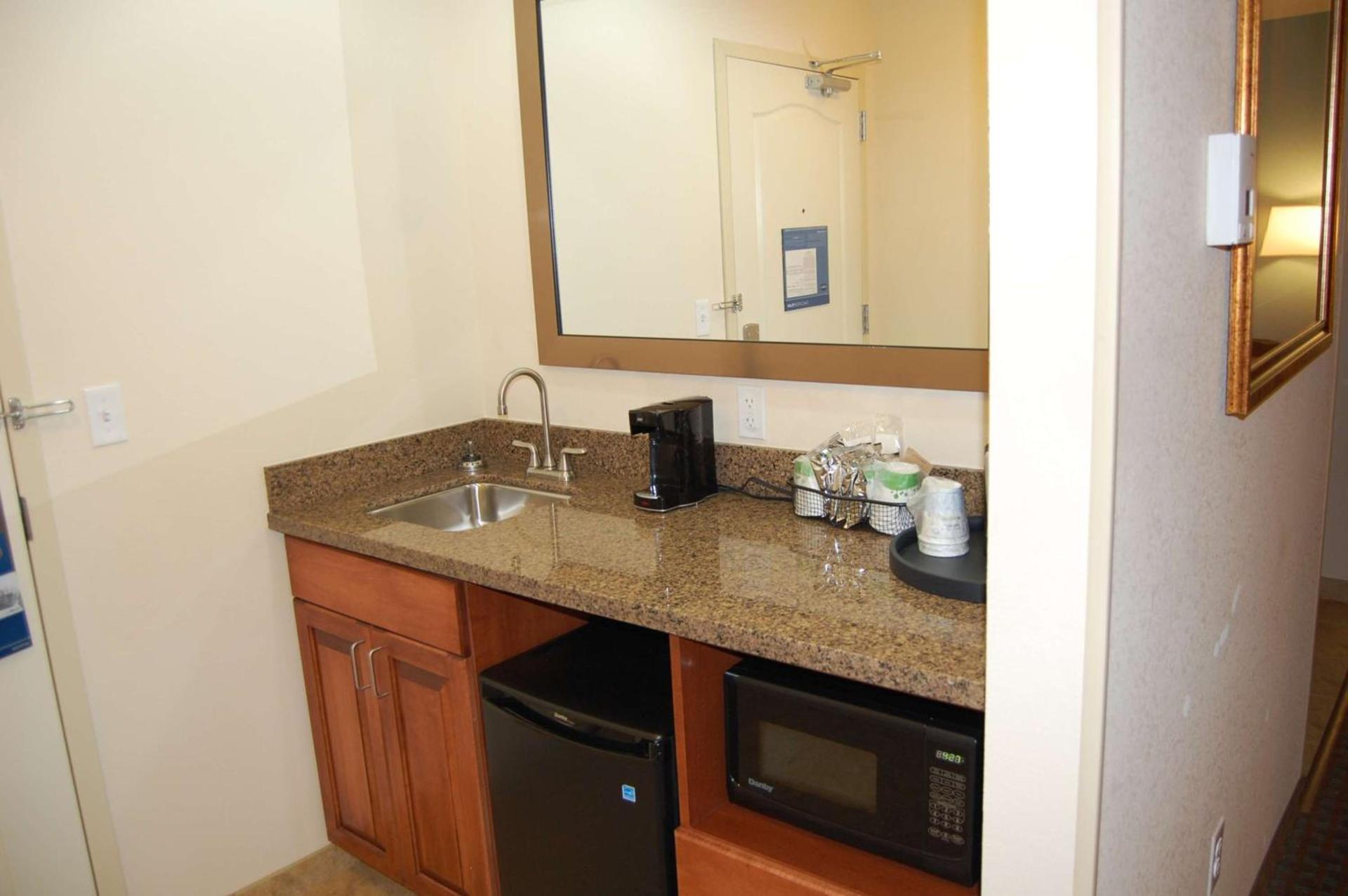 Hampton Inn Sidney photo 58