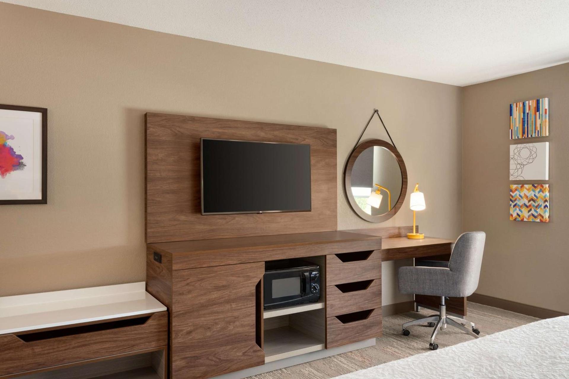 Hampton Inn St. Louis-Columbia photo 23