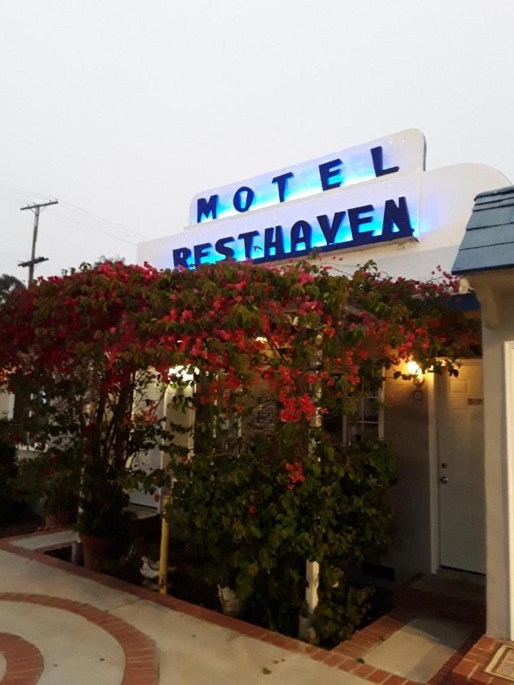 Rest Haven Motel photo 40
