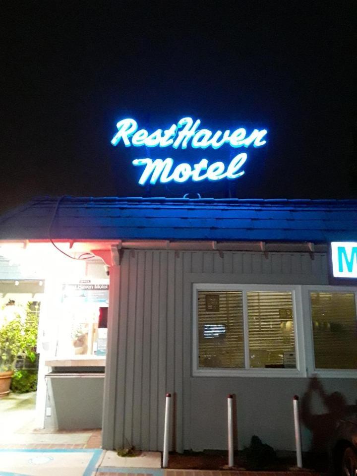 Rest Haven Motel photo 2