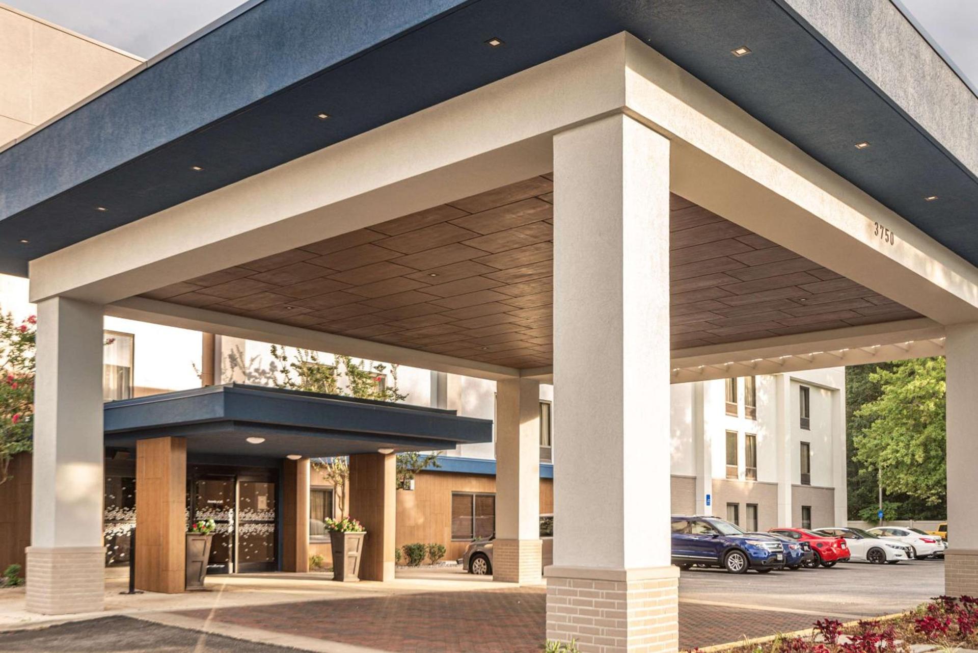 Hampton Inn Waldorf photo 5