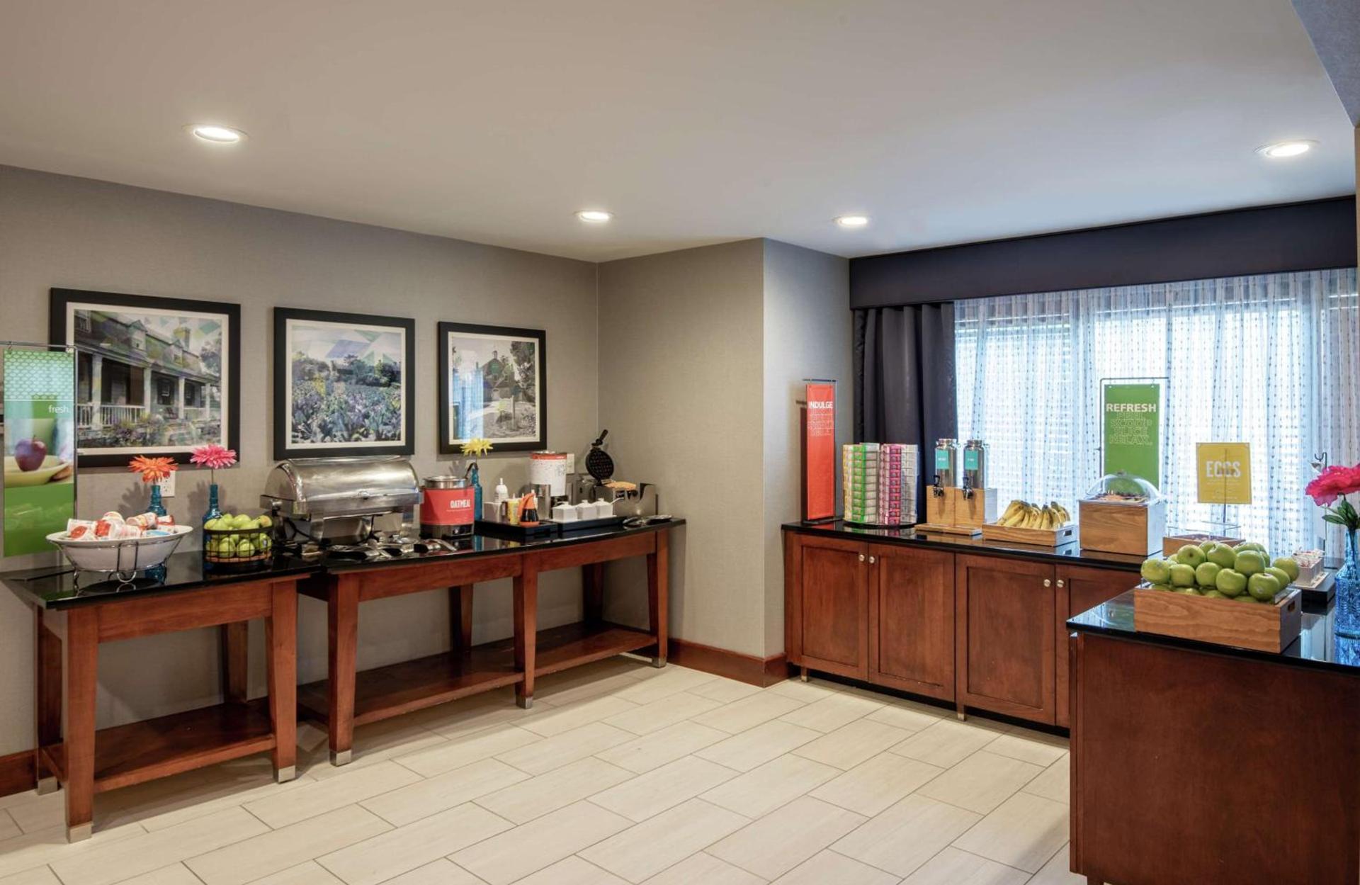 Hampton Inn Waldorf photo 11