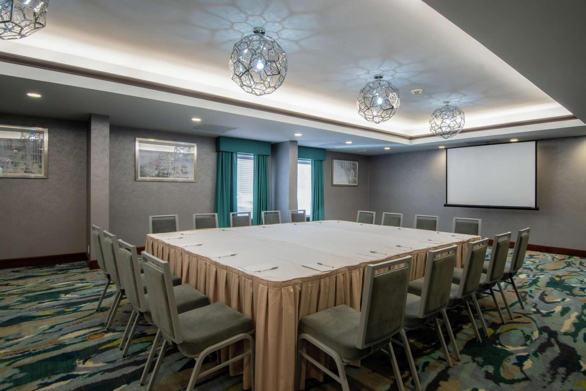 Hampton Inn Waldorf photo 23