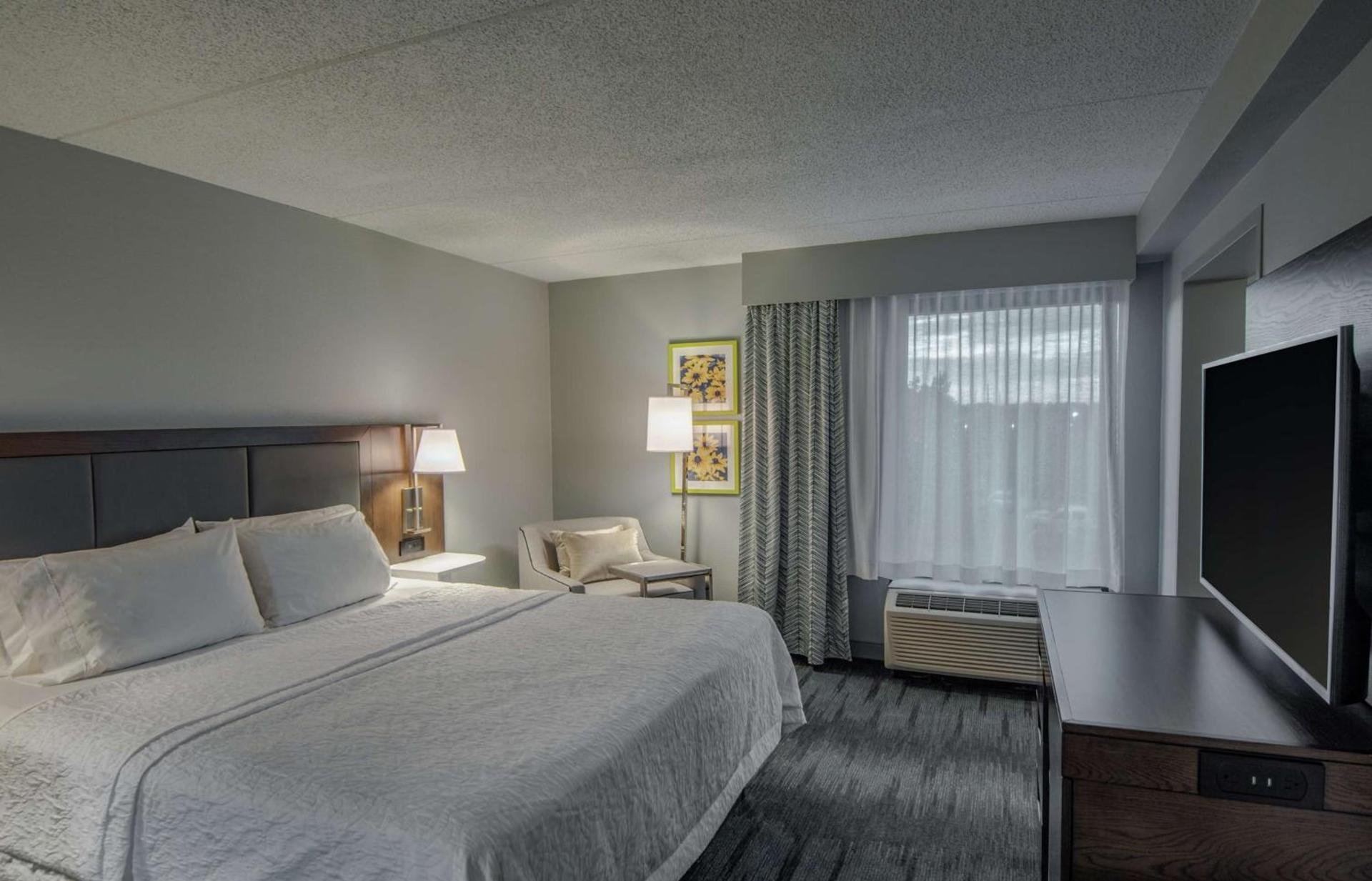 Hampton Inn Waldorf photo 25