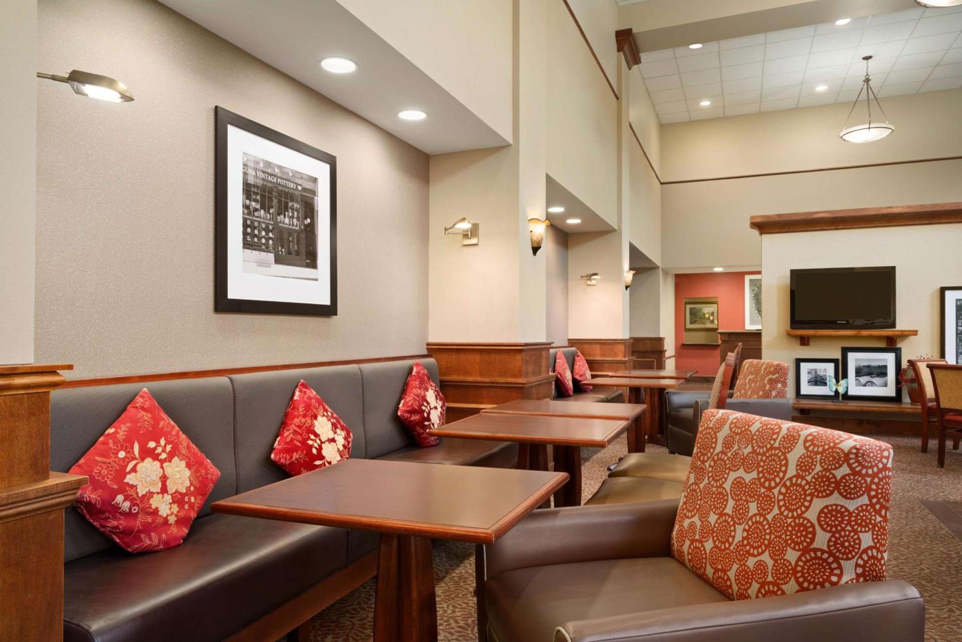 Hampton Inn & Suites Williamsburg-Central photo 5