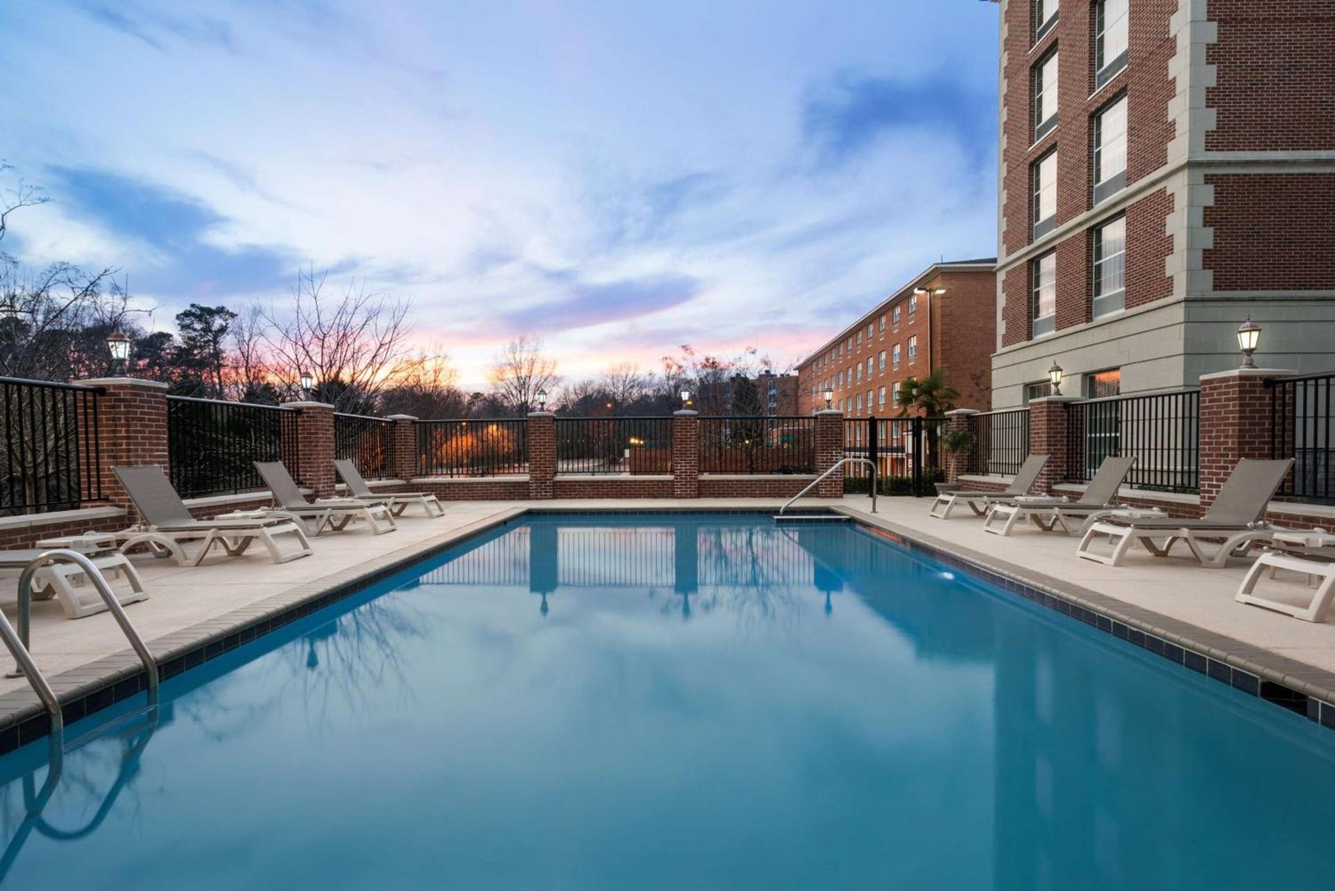 Hampton Inn & Suites Williamsburg-Central photo 8
