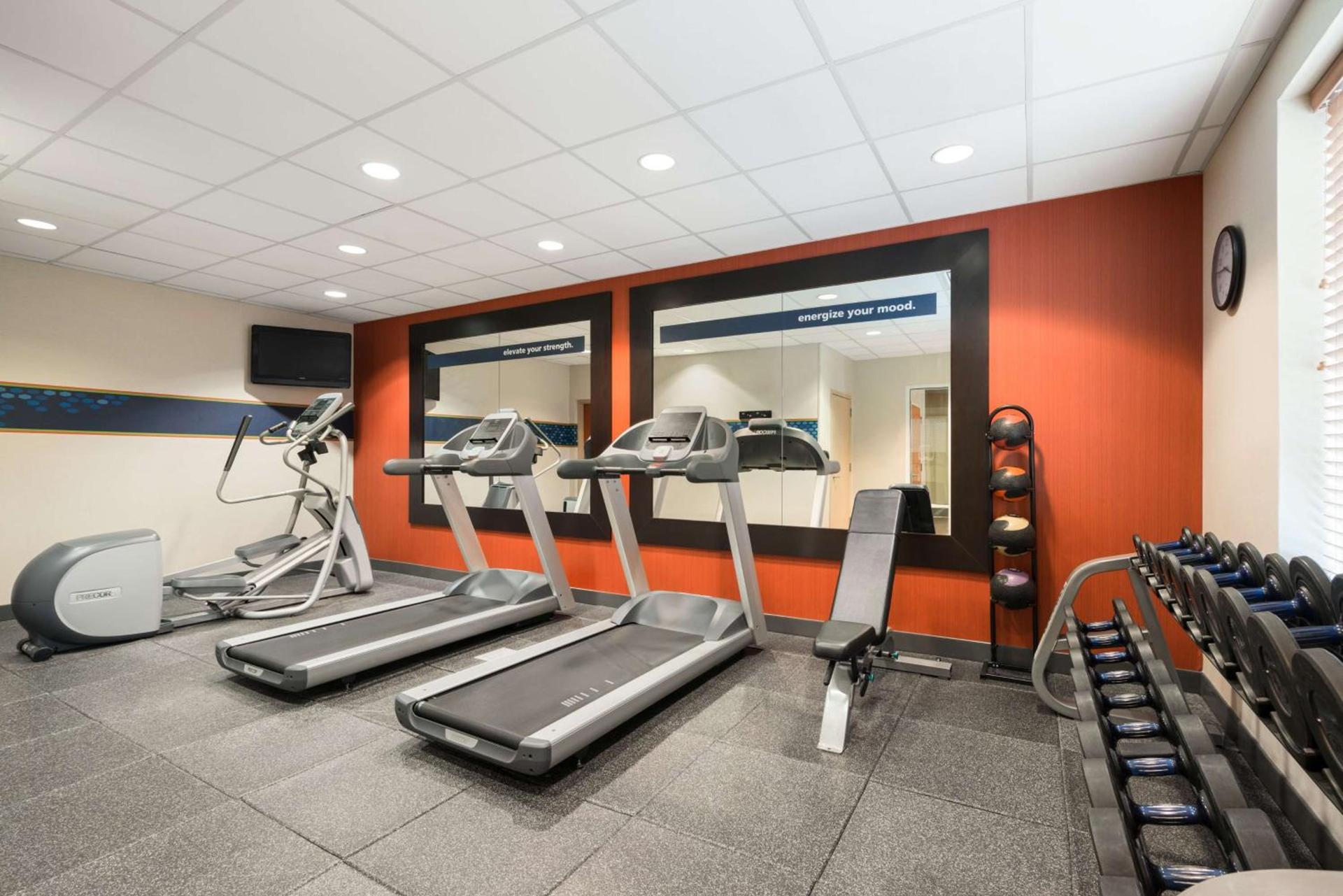 Hampton Inn & Suites Williamsburg-Central photo 12