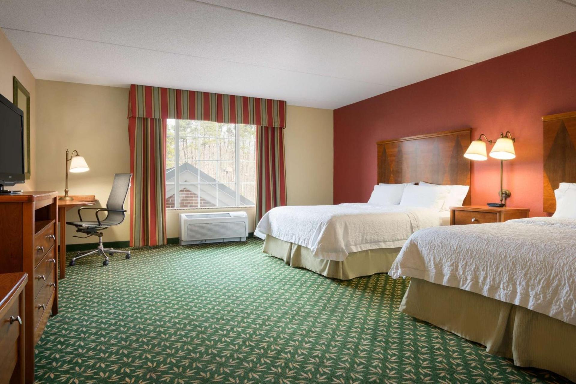 Hampton Inn & Suites Williamsburg-Central photo 16