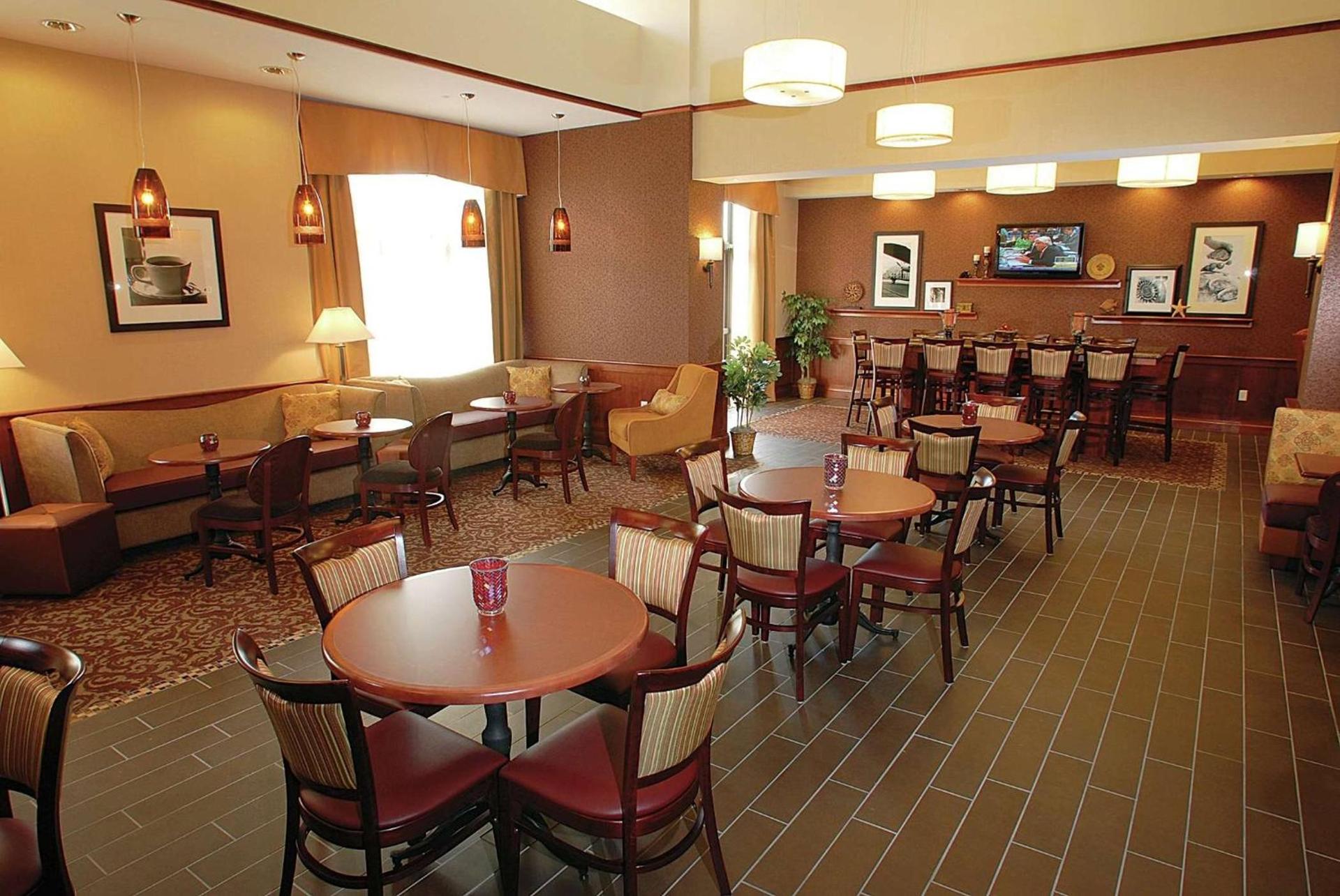 Hampton Inn & Suites Chesapeake-Battlefield Boulevard photo 8