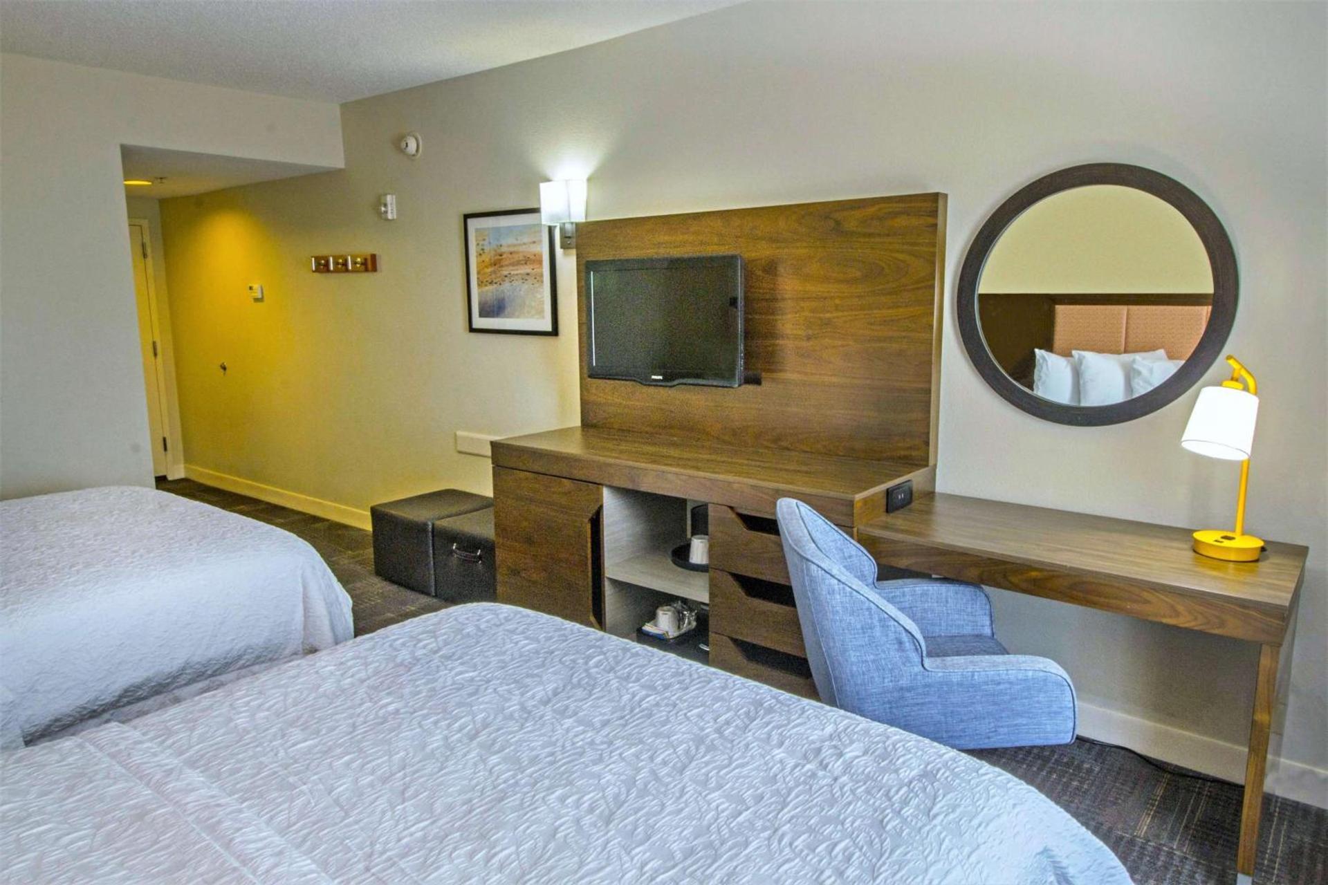 Hampton Inn & Suites Chesapeake-Battlefield Boulevard photo 22