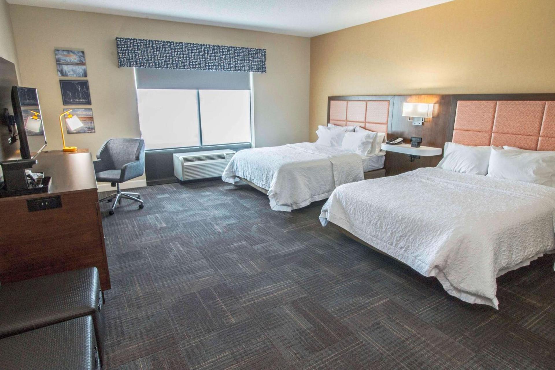 Hampton Inn & Suites Chesapeake-Battlefield Boulevard photo 44