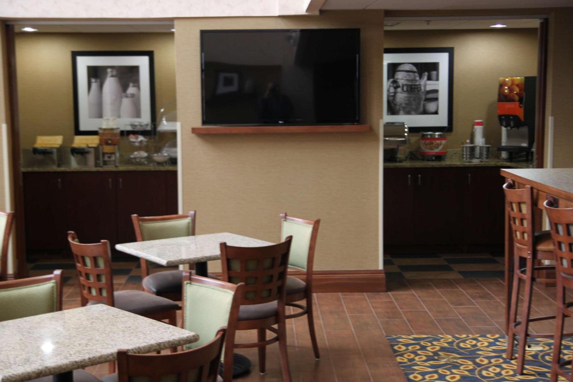 Hampton Inn & Suites Chillicothe photo 11