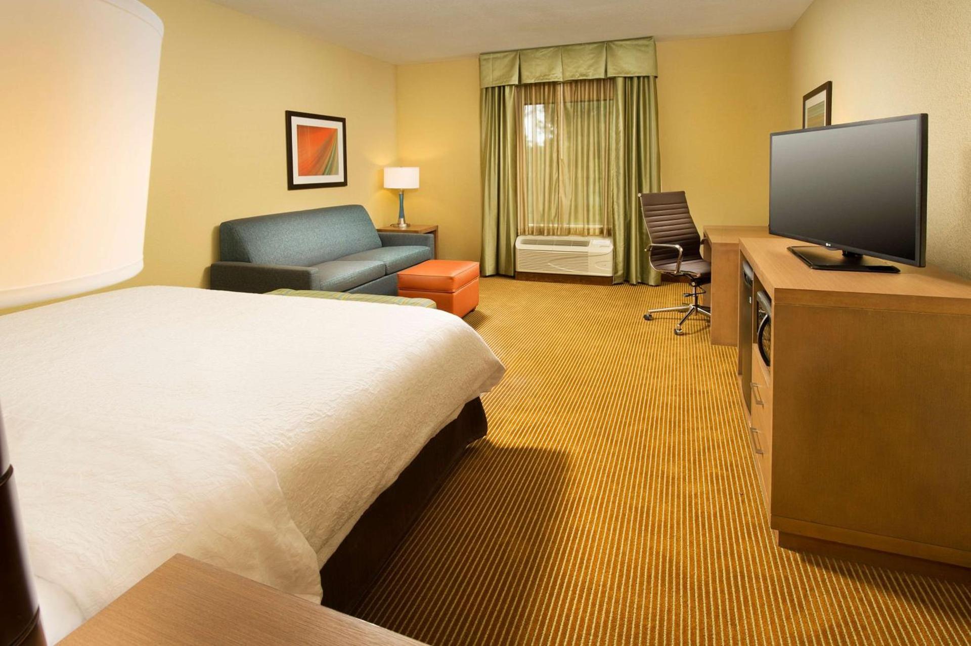 Hampton Inn Lake Charles photo 28