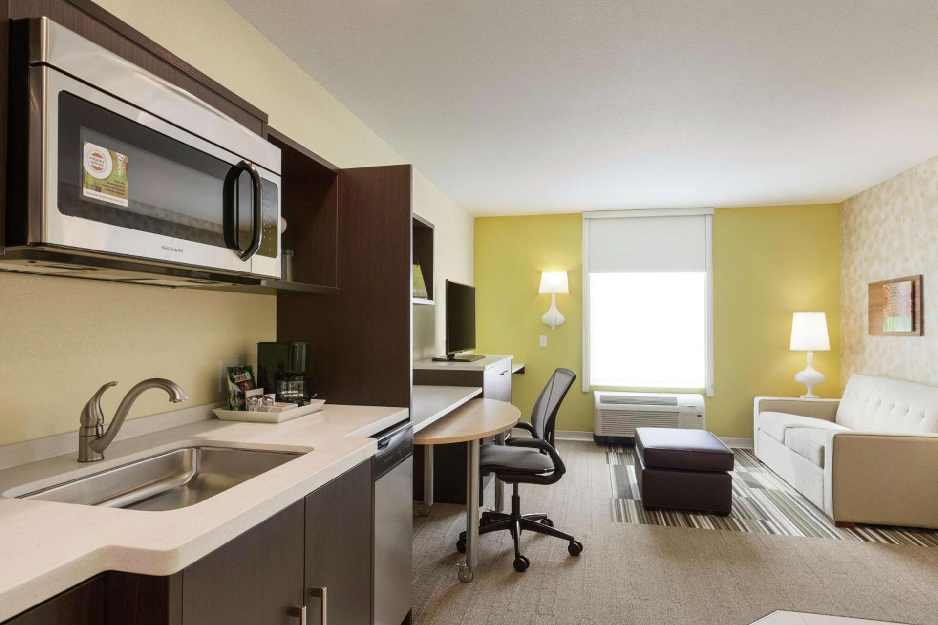 Home2 Suites by Hilton Canton photo 16