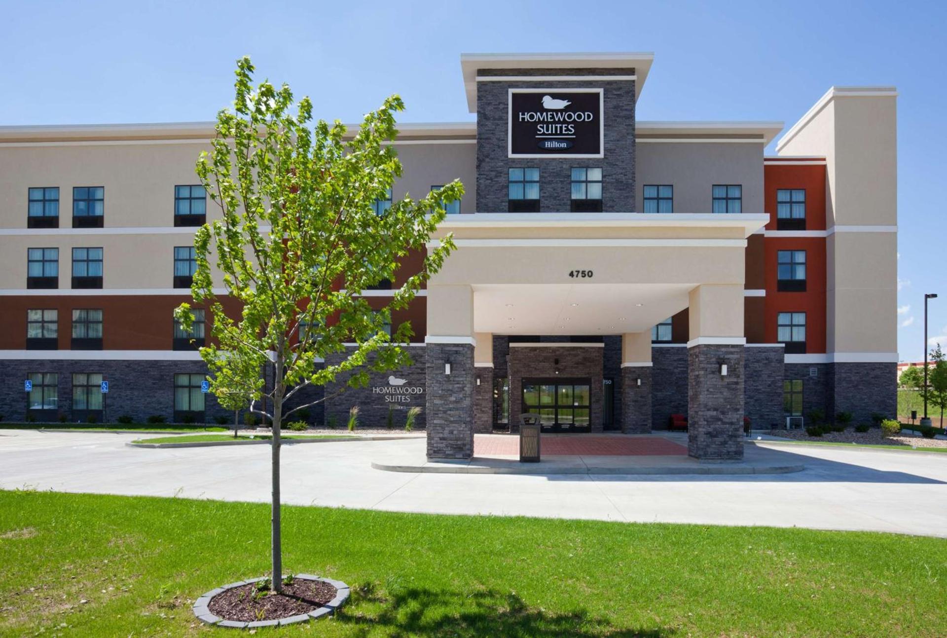 Homewood Suites Davenport photo 2