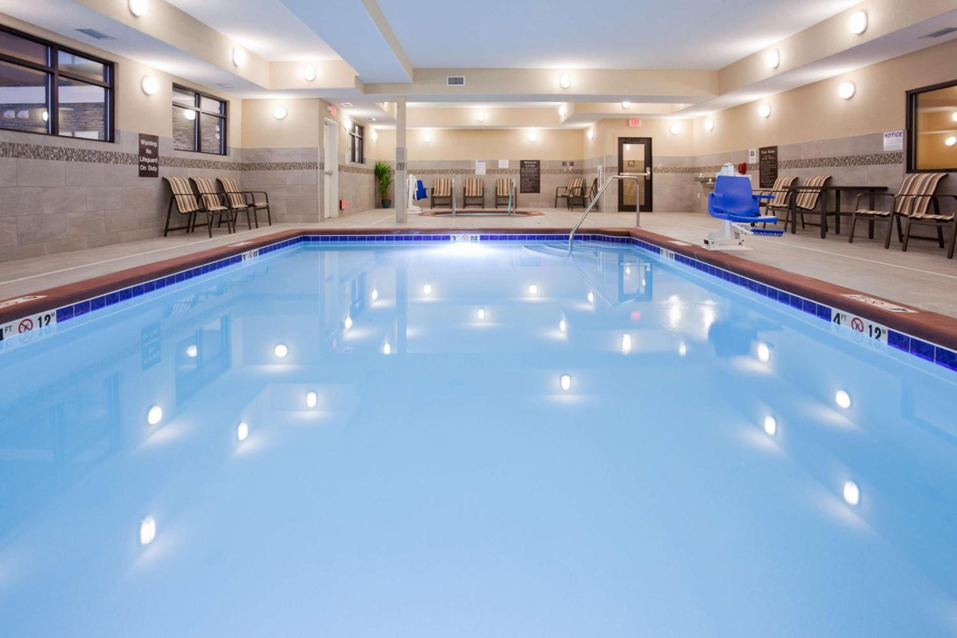 Homewood Suites Davenport photo 5