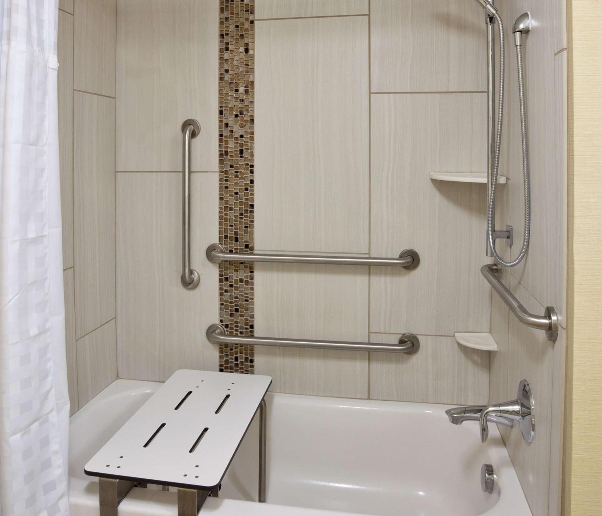 Homewood Suites Davenport photo 9