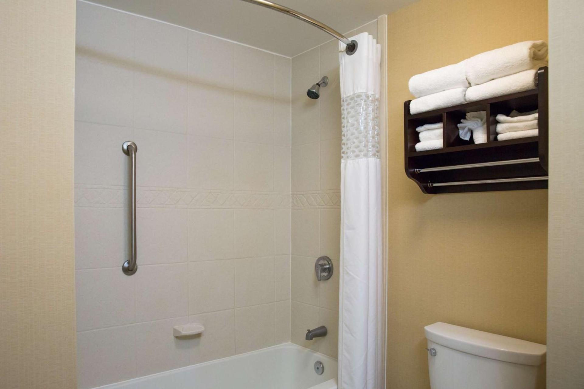 Hampton Inn & Suites Providence Downtown photo 9