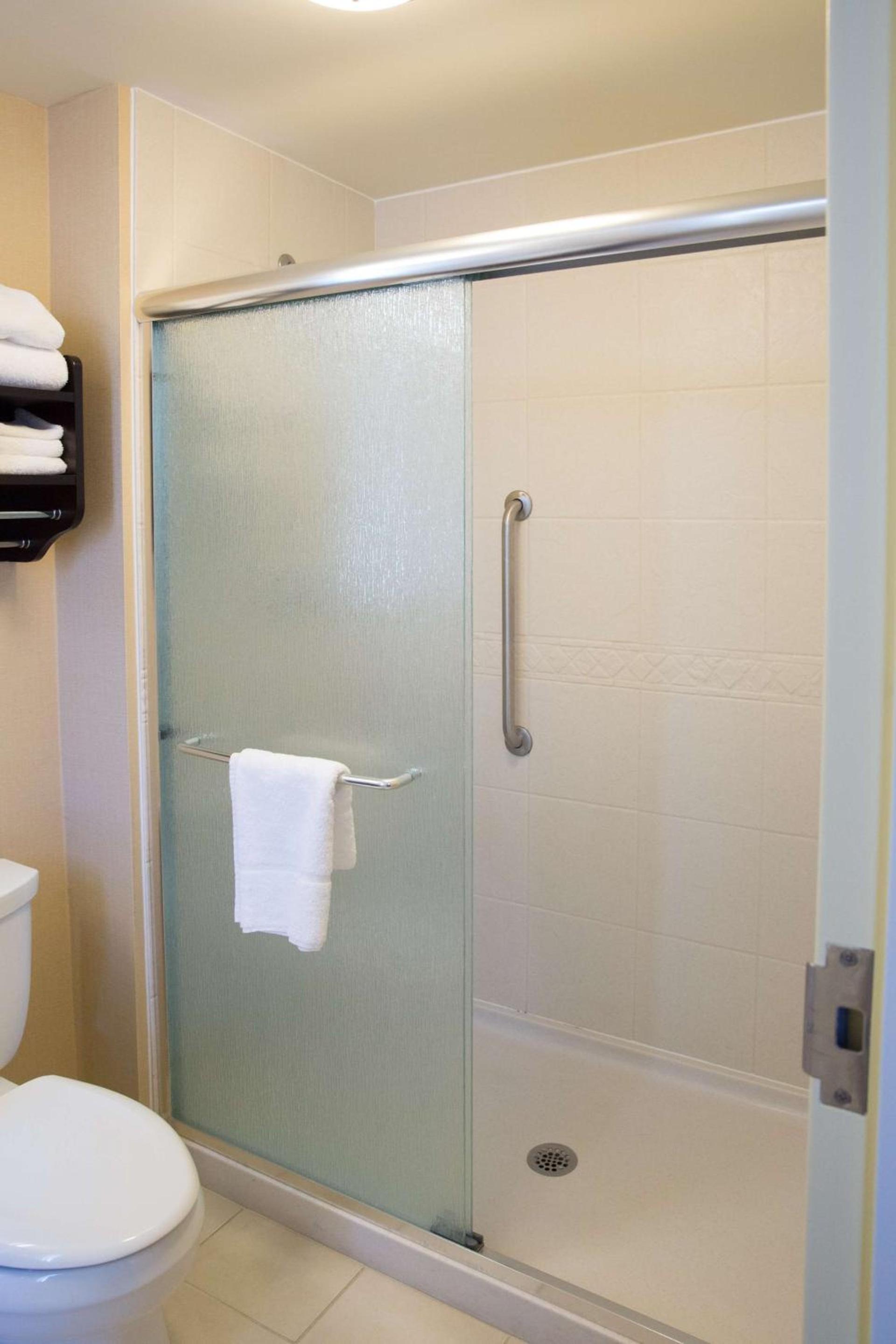 Hampton Inn & Suites Providence Downtown photo 12