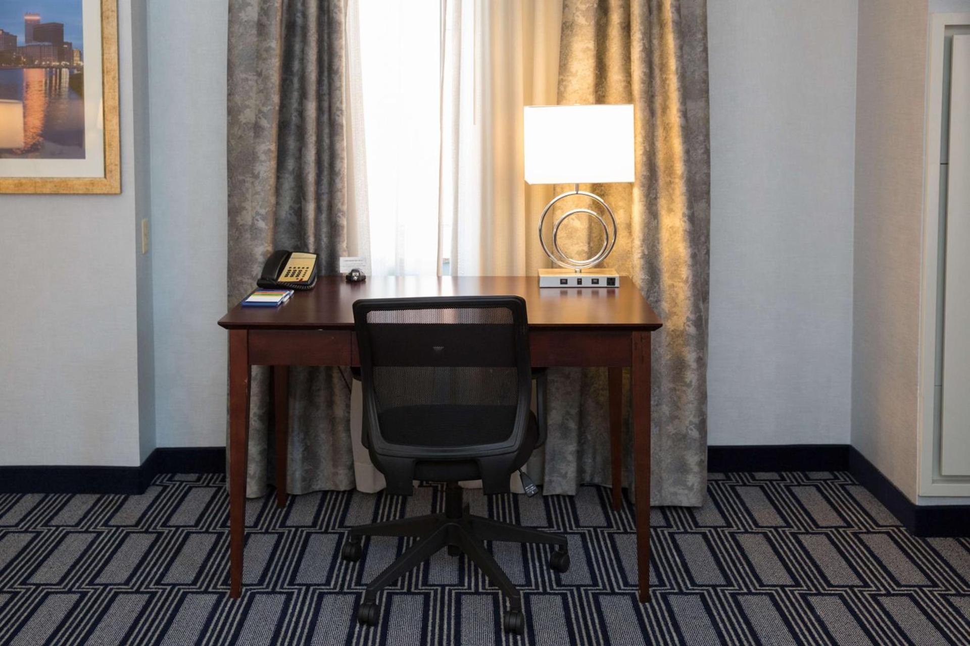 Hampton Inn & Suites Providence Downtown photo 15