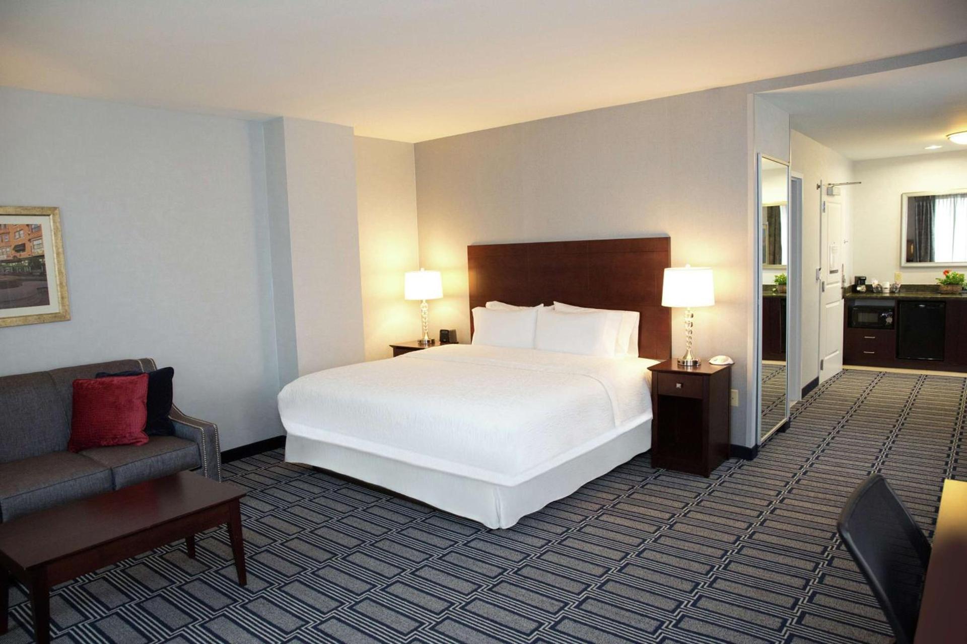 Hampton Inn & Suites Providence Downtown photo 20