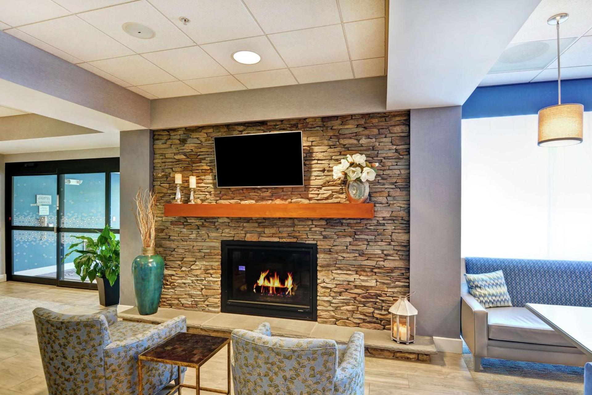 Hampton Inn Sayre photo 11