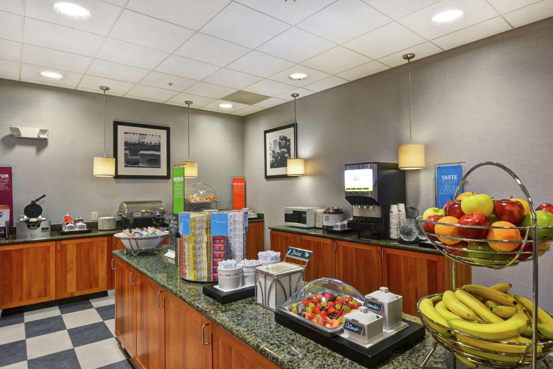 Hampton Inn Sayre photo 13