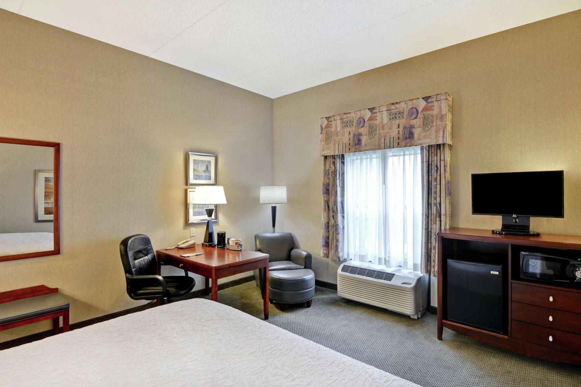 Hampton Inn Sayre photo 20