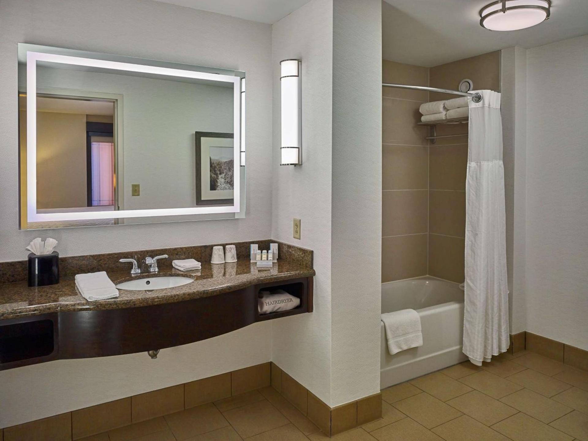 Hilton Garden Inn Gatlinburg photo 28