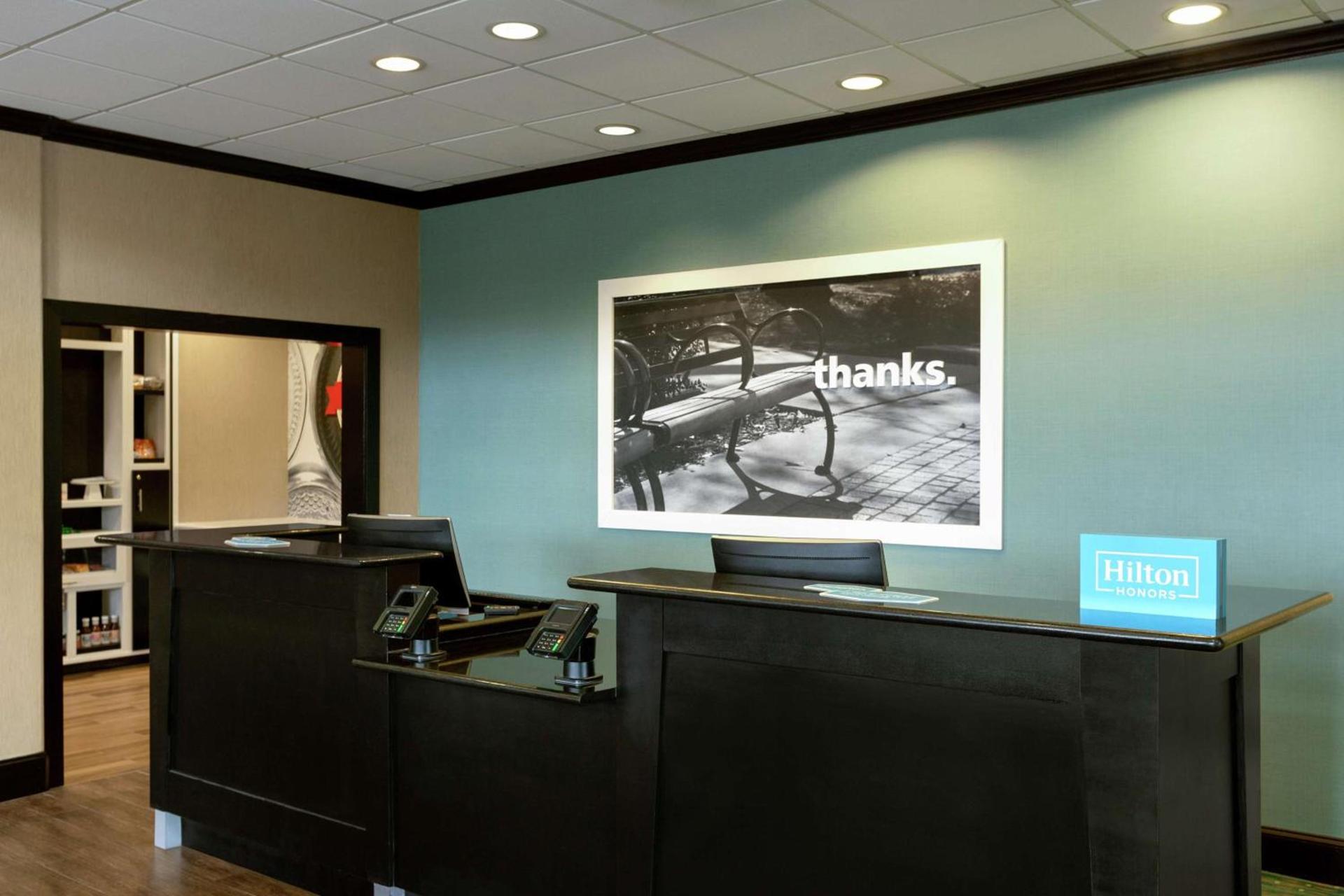 Hampton Inn and Suites Houston Pasadena photo 3