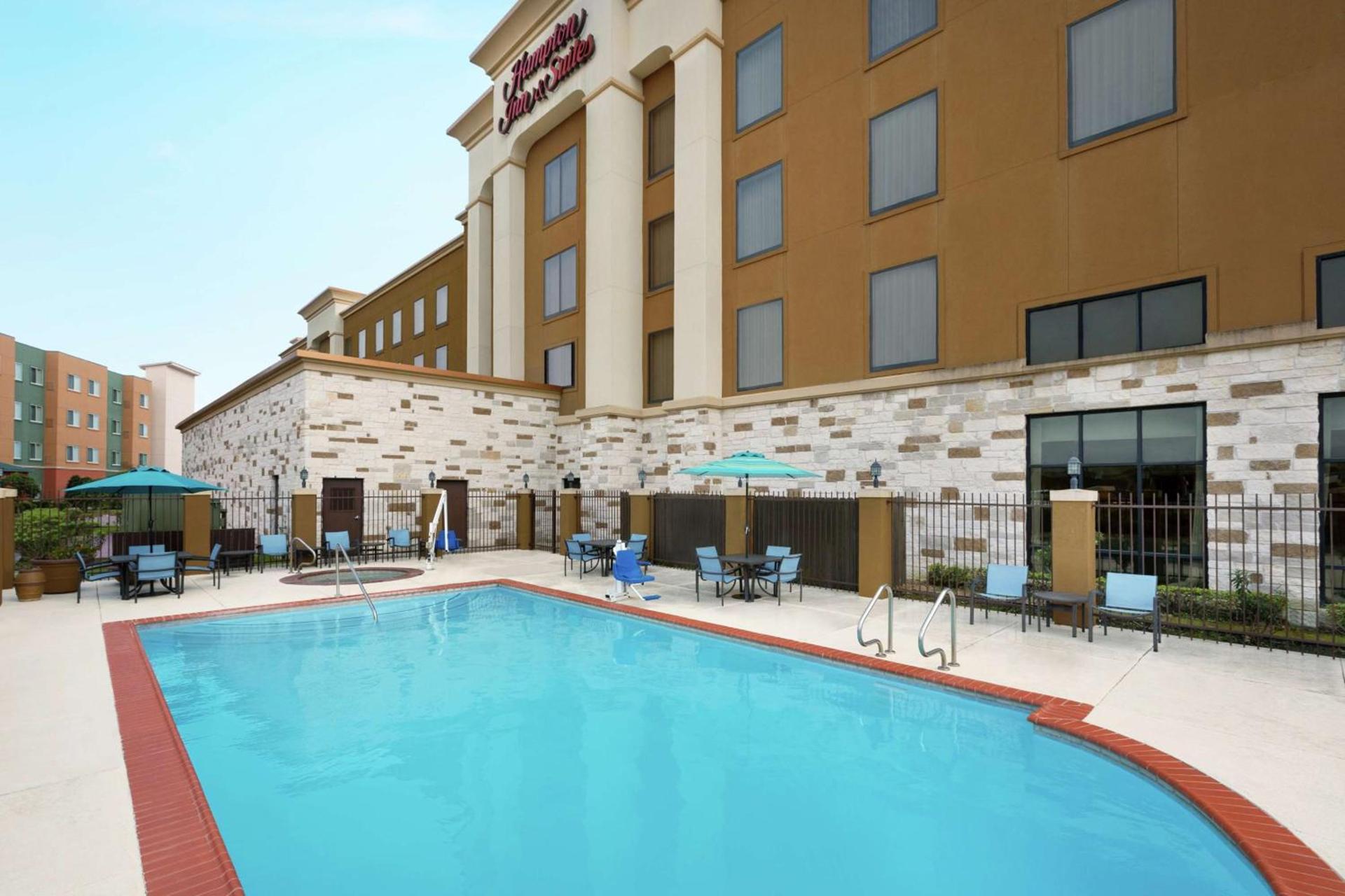Hampton Inn and Suites Houston Pasadena photo 6