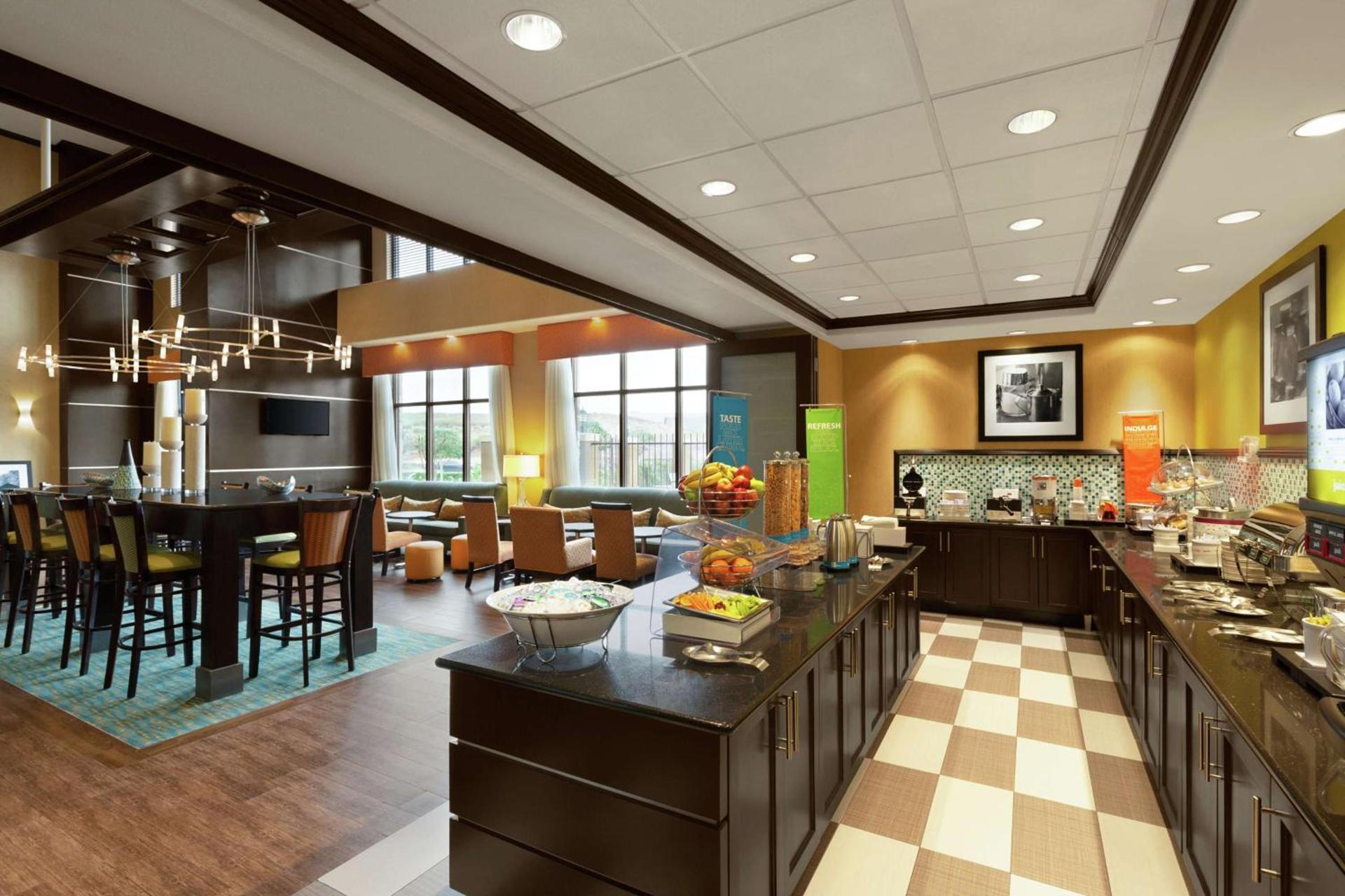 Hampton Inn and Suites Houston Pasadena photo 7