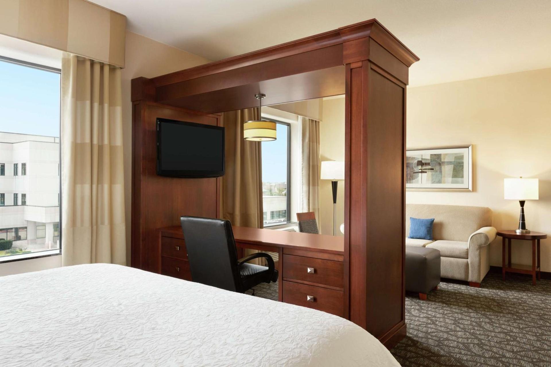 Hampton Inn and Suites Houston Pasadena photo 16