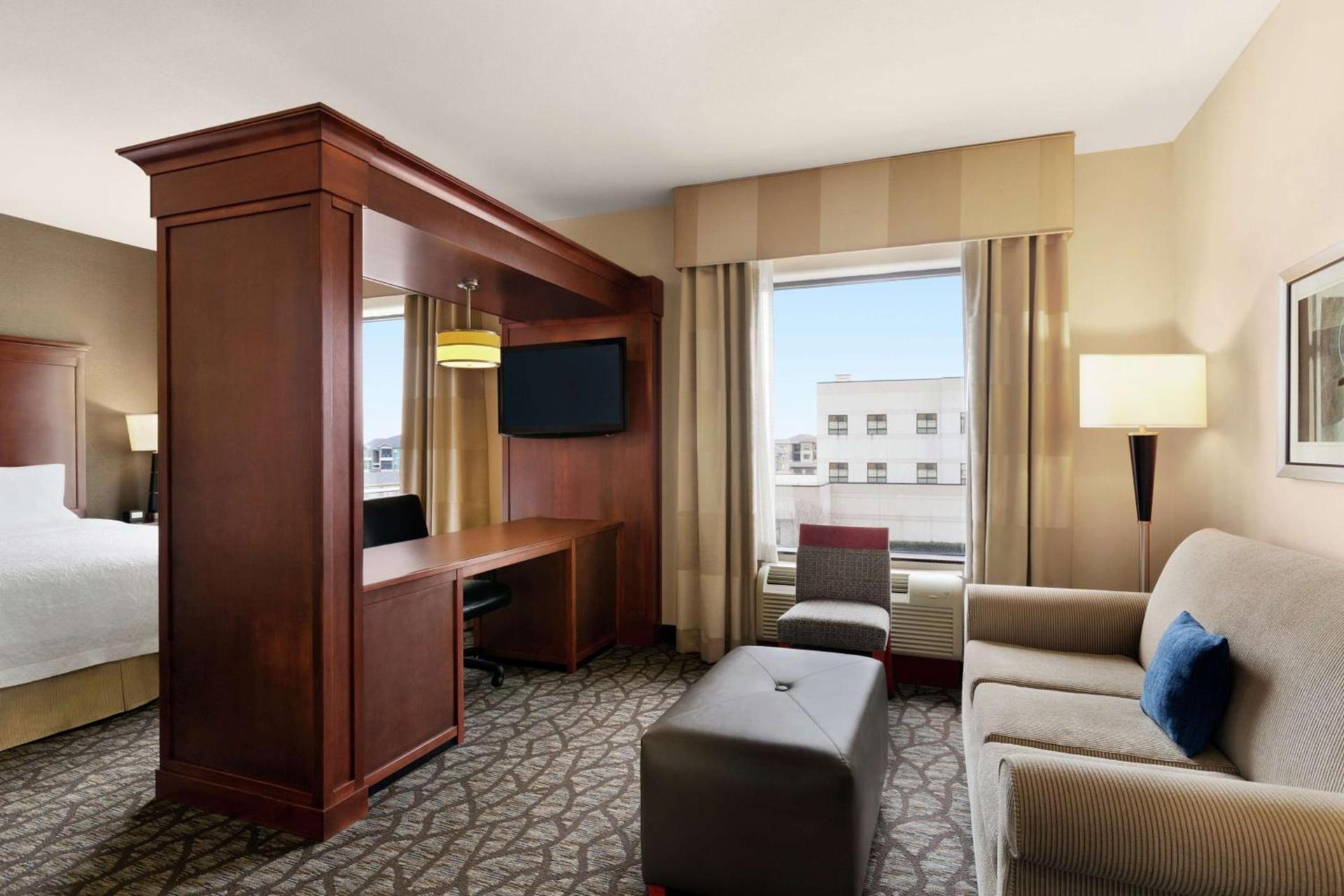 Hampton Inn and Suites Houston Pasadena photo 23