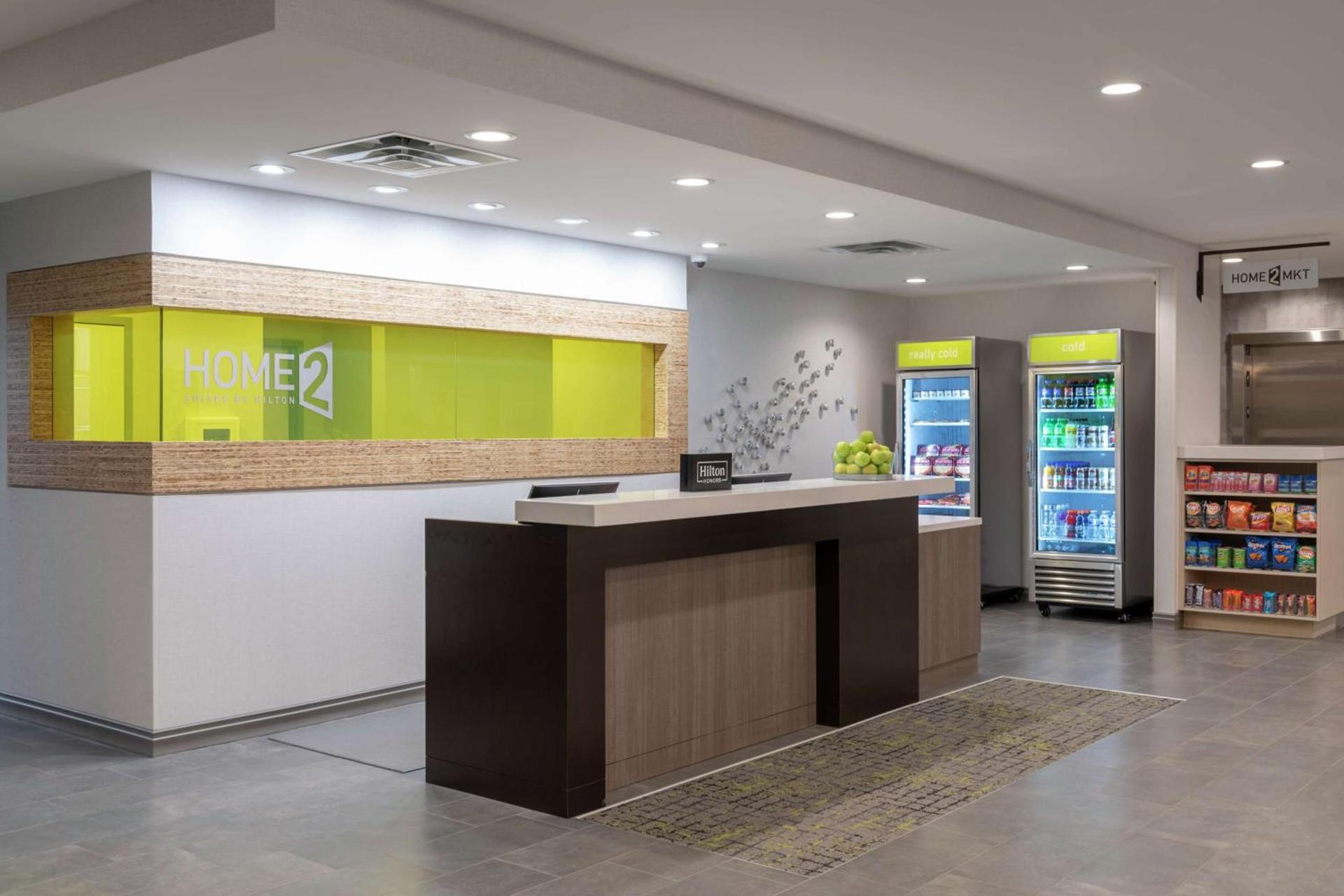 Home2 Suites By Hilton Indianapolis Airport photo 5