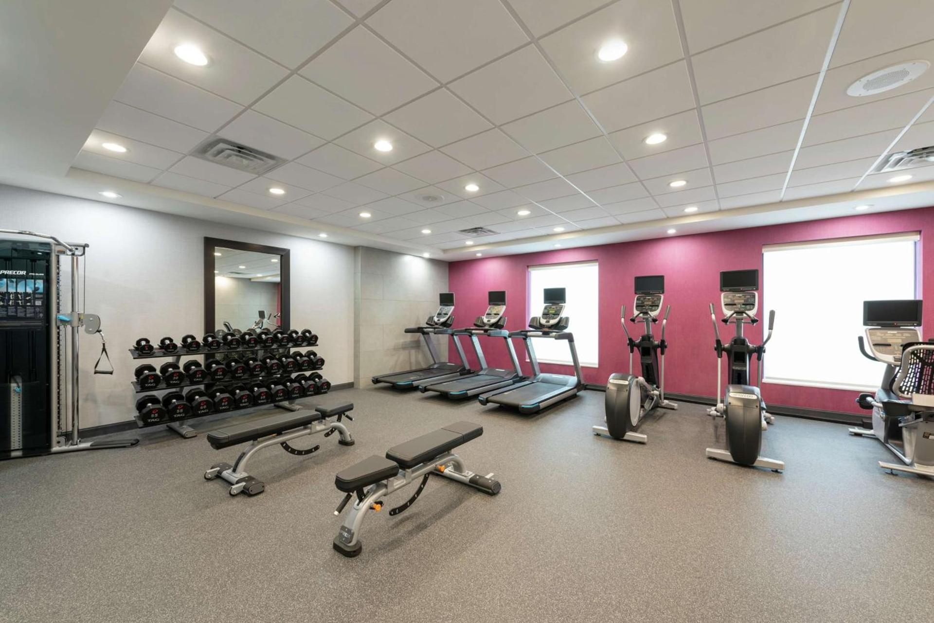 Home2 Suites By Hilton Indianapolis Airport photo 11